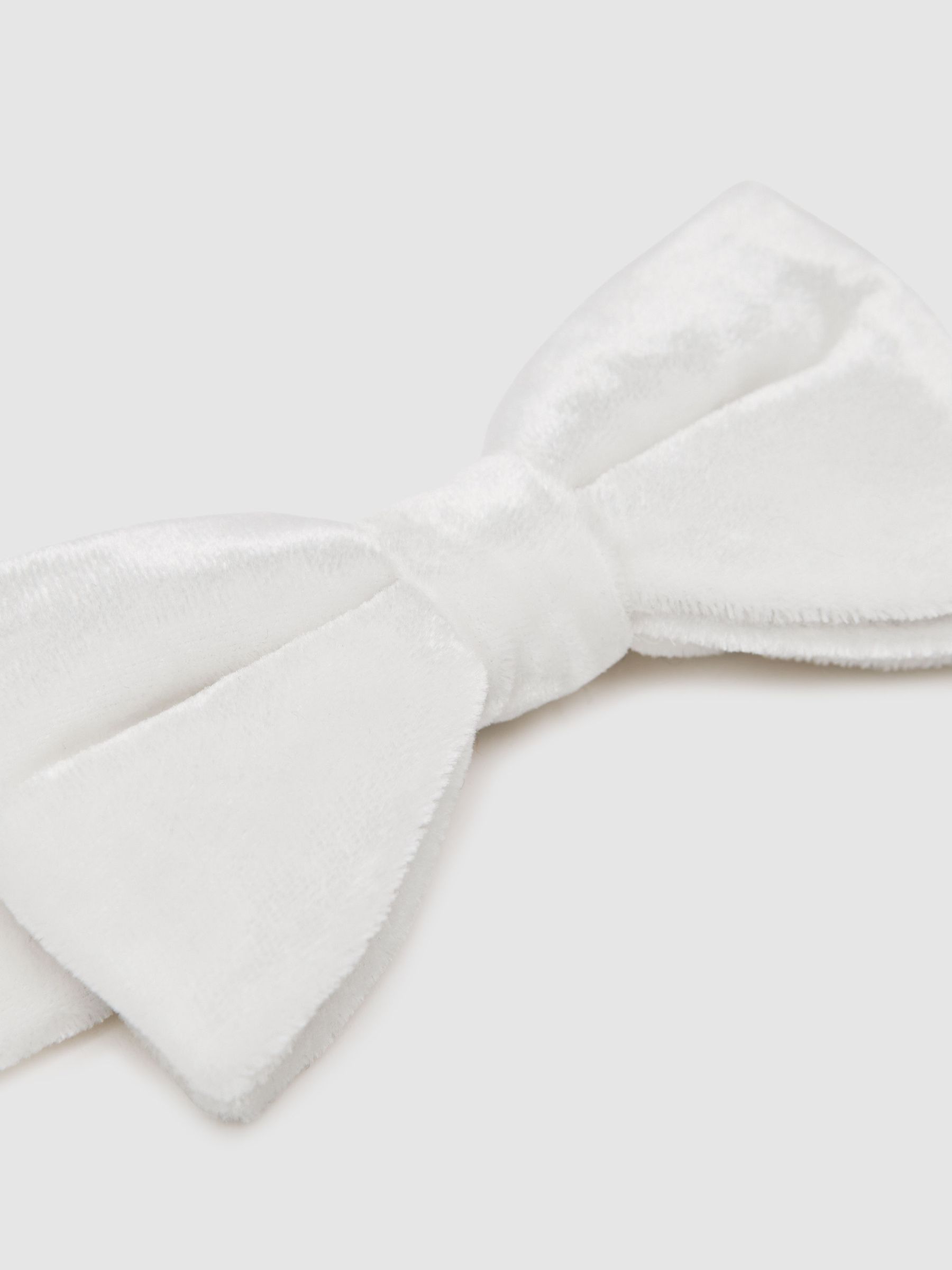 Velvet Bow Tie in Ivory - Image 4 of 5