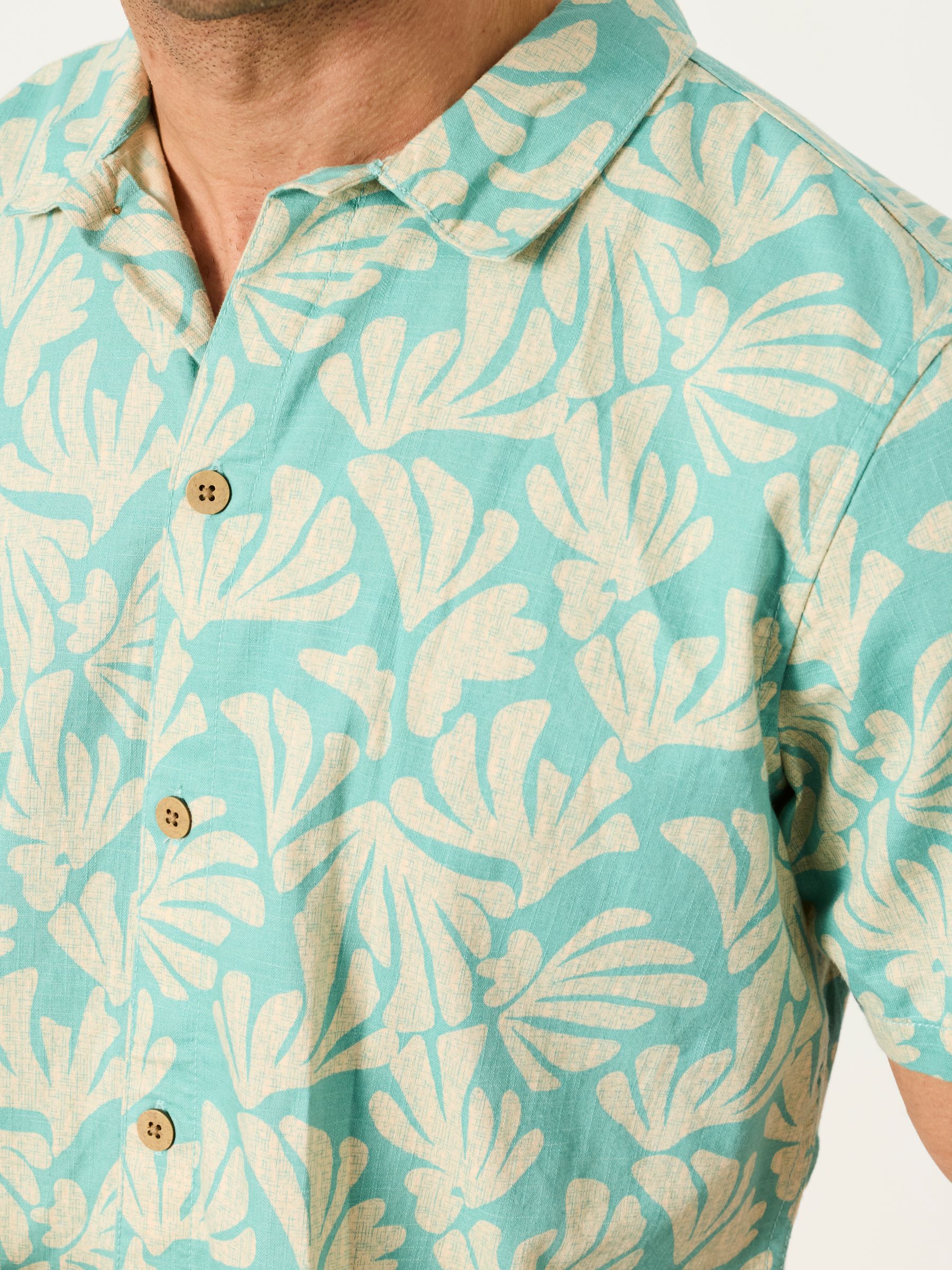 Light Teal Short Sleeve Coral Print Shirt - Image 4 of 6
