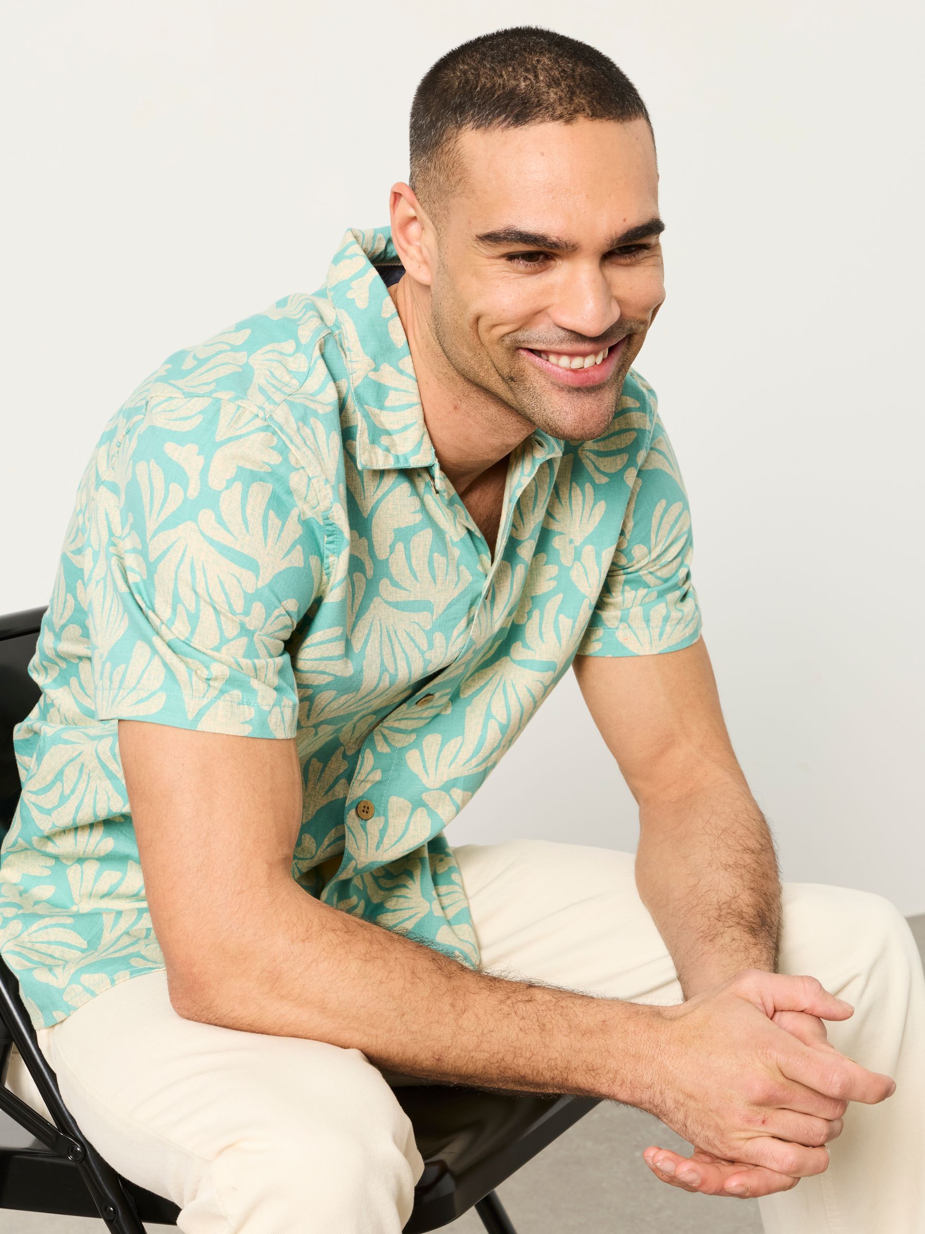Light Teal Short Sleeve Coral Print Shirt - Image 5 of 6