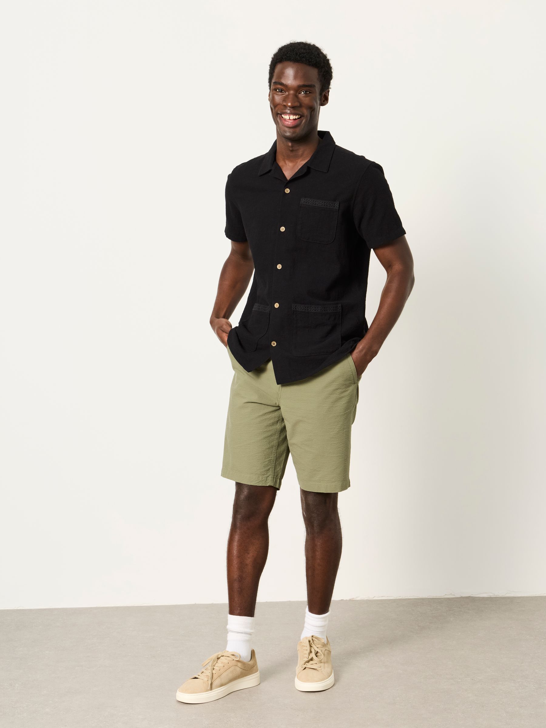 Black Short Sleeve 3 Pocket Textured Fabric Shirt - Image 6 of 7
