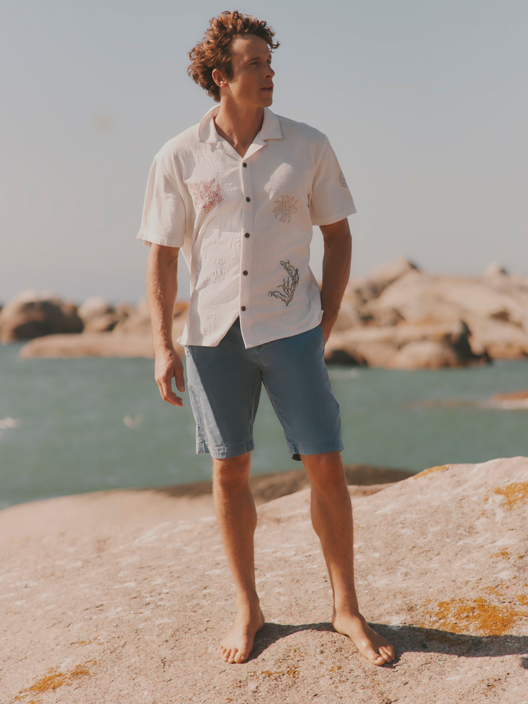 White Short Sleeve Relaxed Fit MCS Sea Embroidery Shirt - Image 4 of 5