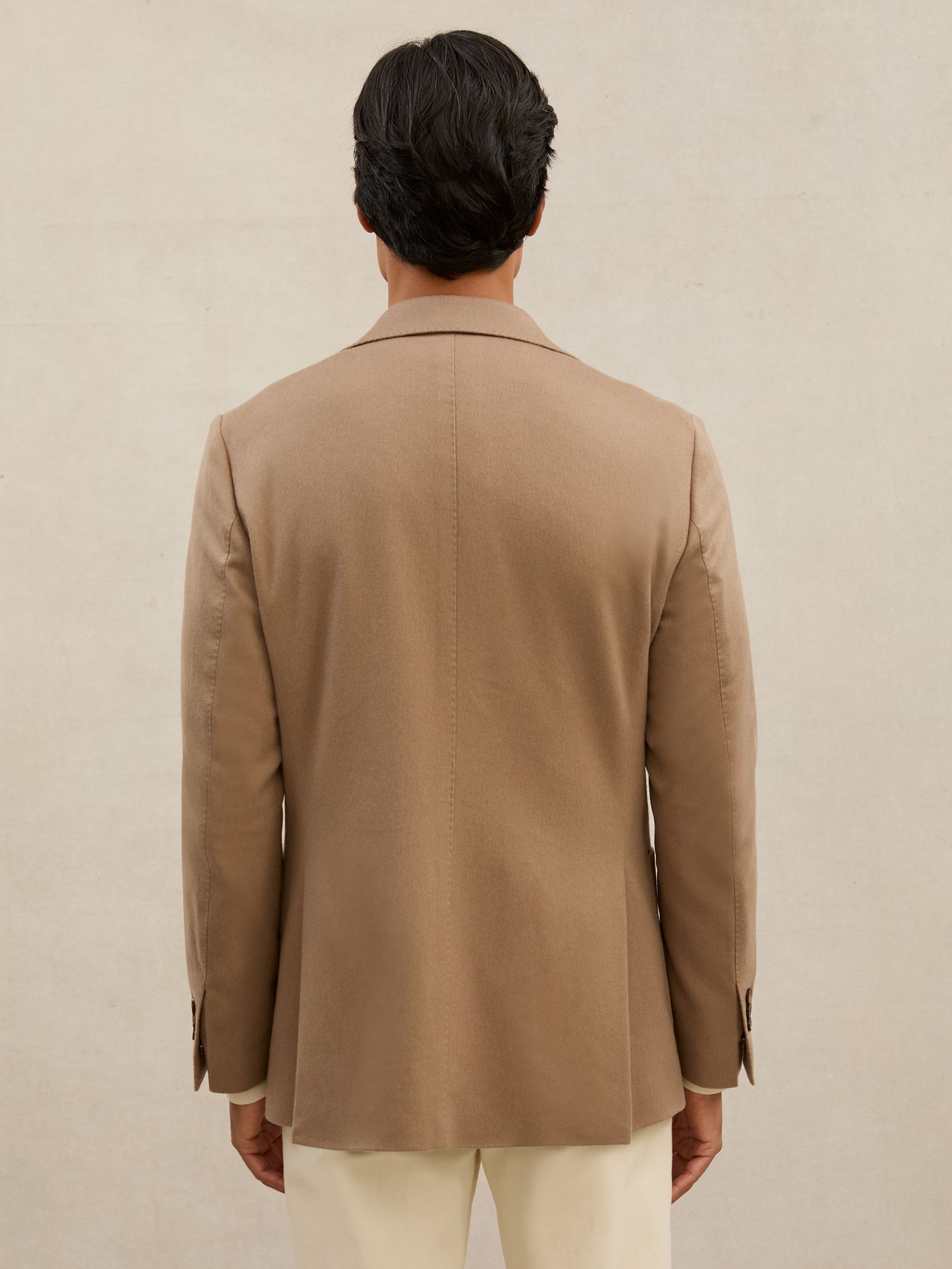 Atelier Cashmere Single-Breasted Blazer Tailored-Fit in Camel - Image 5 of 7