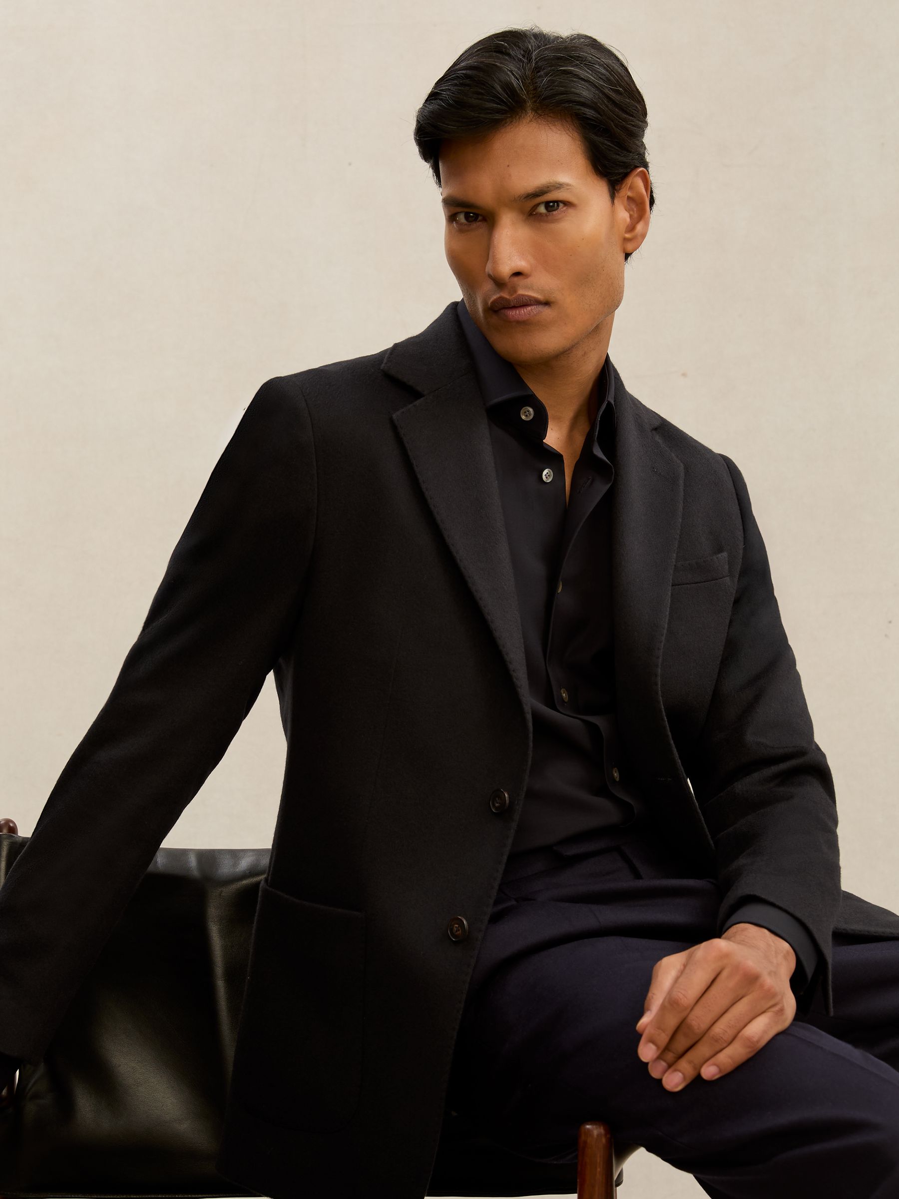 Atelier Cashmere Single-Breasted Blazer Tailored-Fit in Navy - image 5
