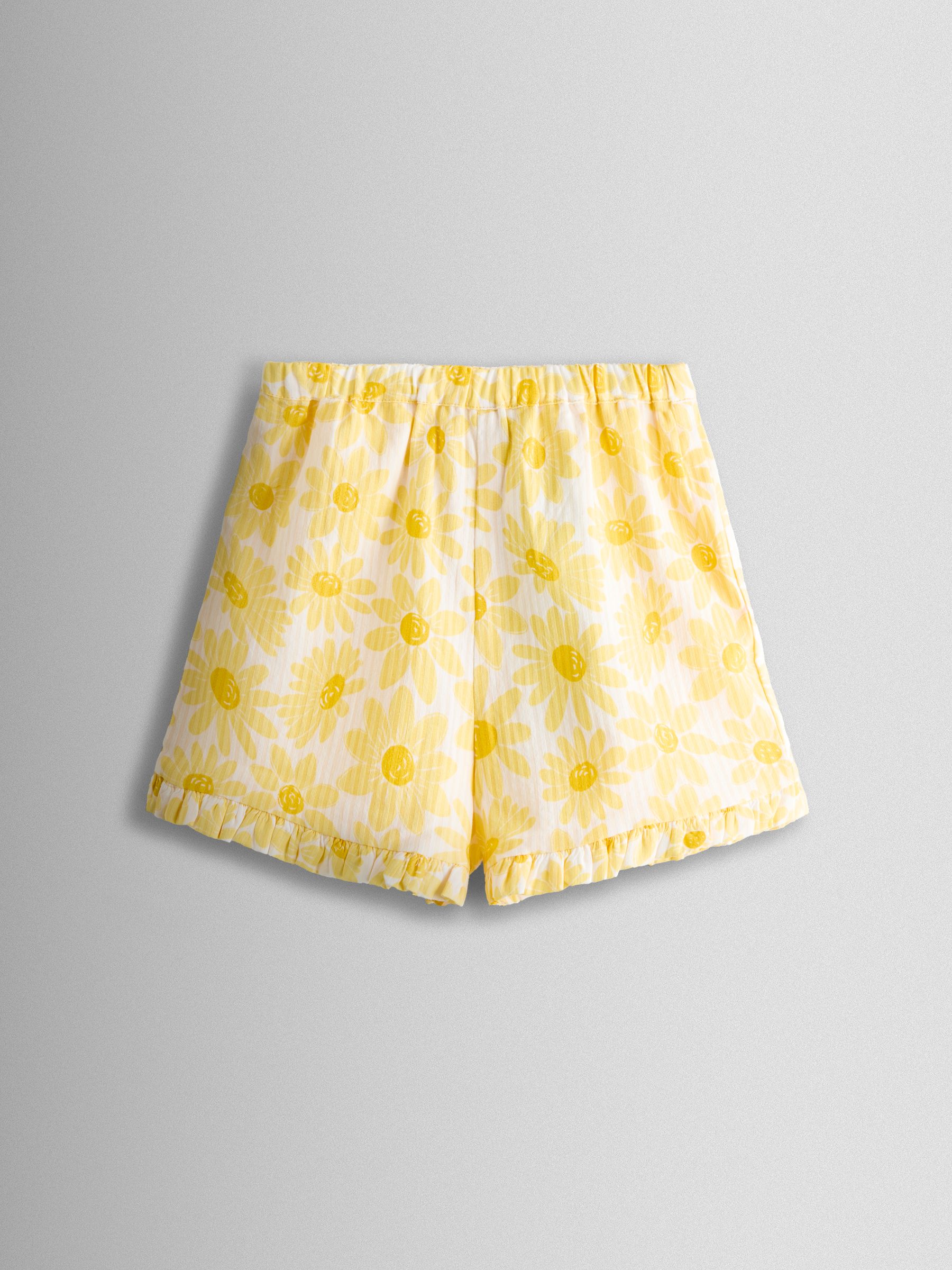 Yellow Daisy Square Neck Top & Short Set - Image 4 of 7