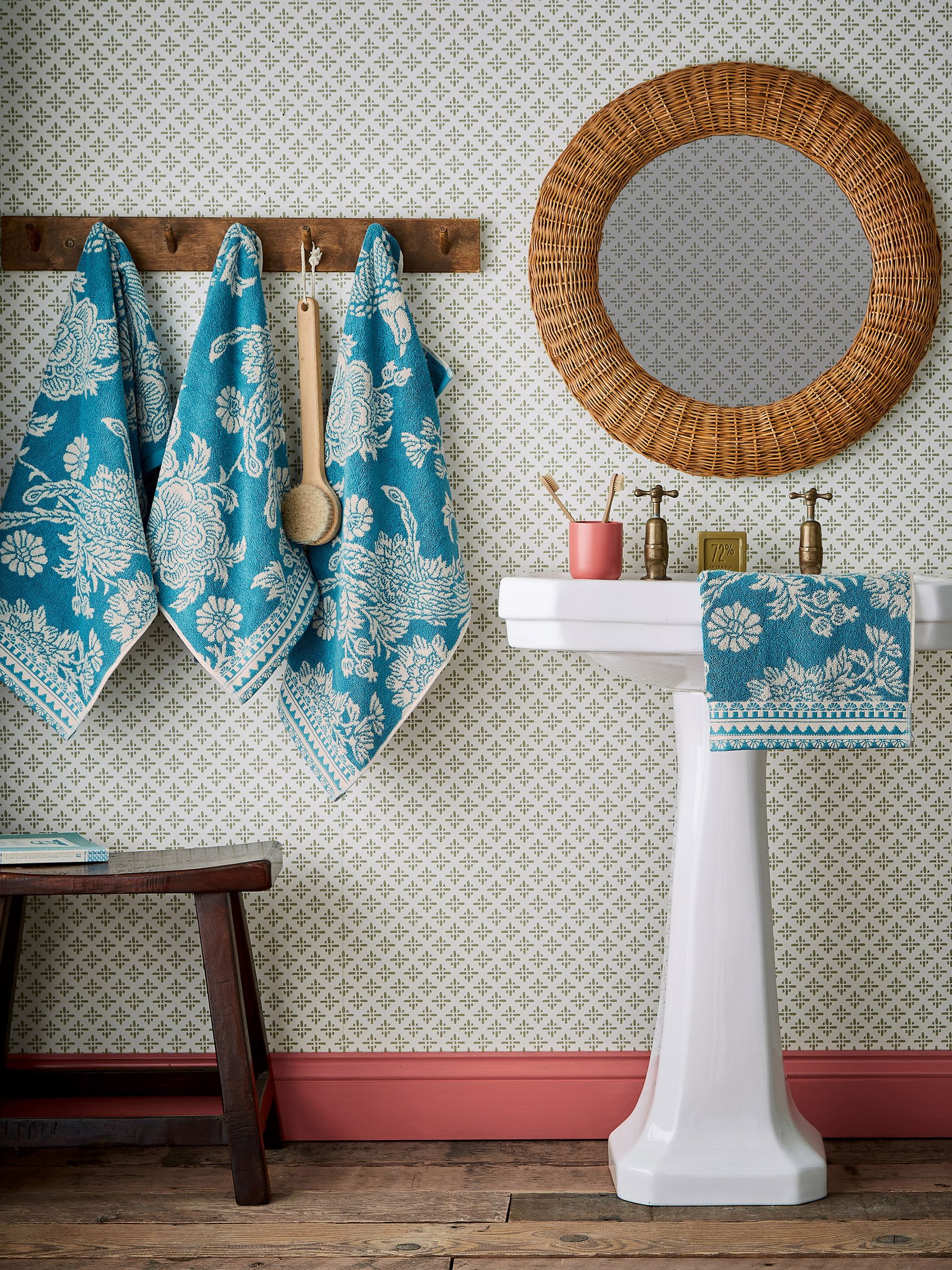 Teal Hidcote Birds Towel - Image 3 of 4