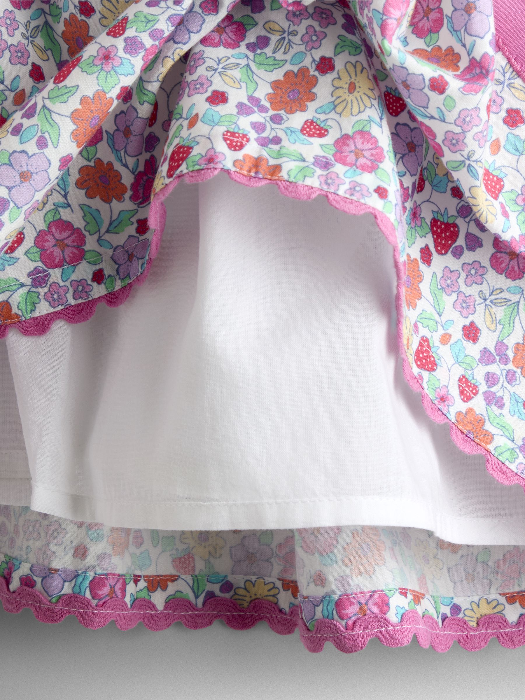 Pink Appliqué Pocket Sleeveless Dress - Image 4 of 4