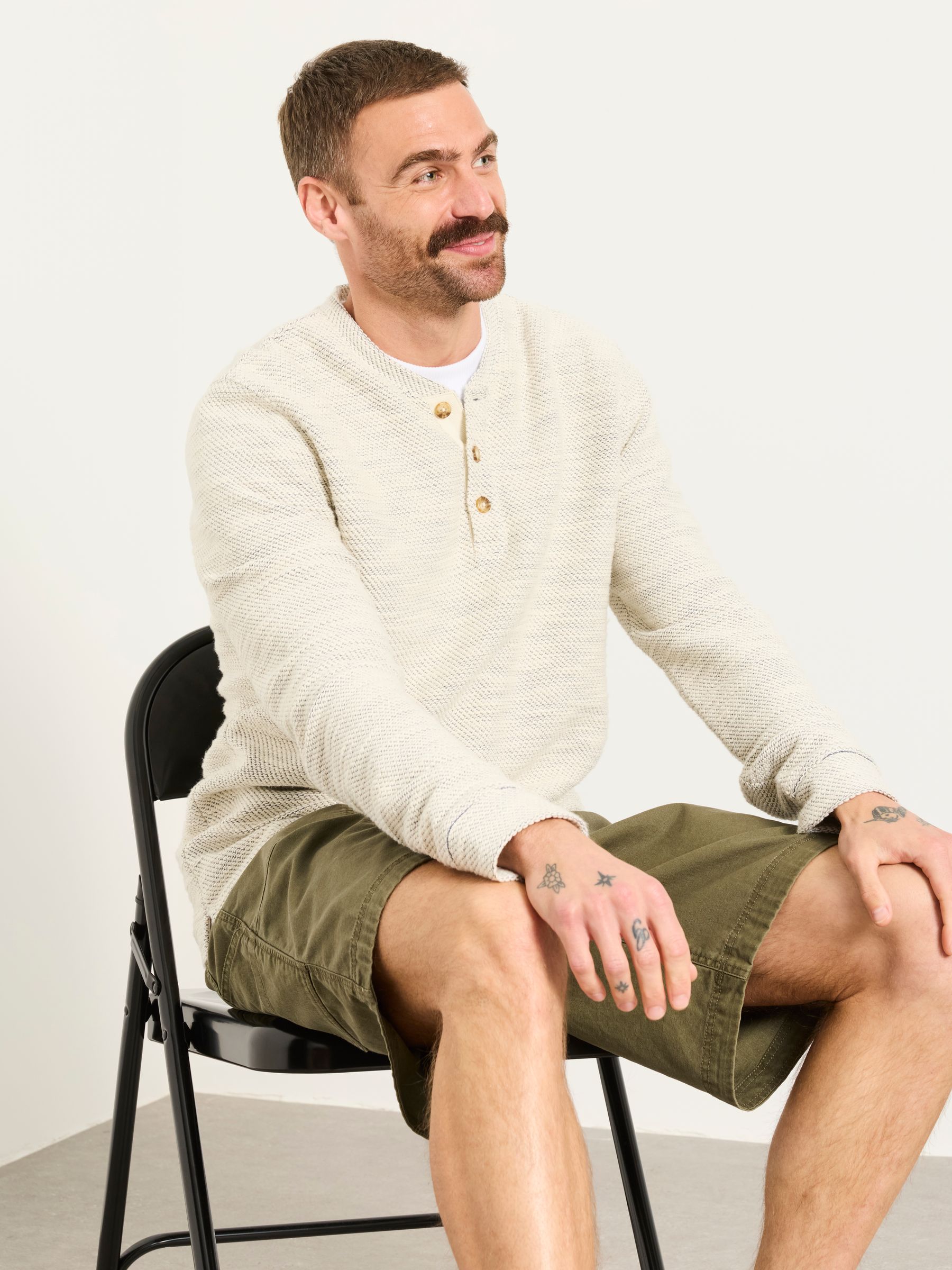 Oatmeal Woolacombe Henley - Image 6 of 7