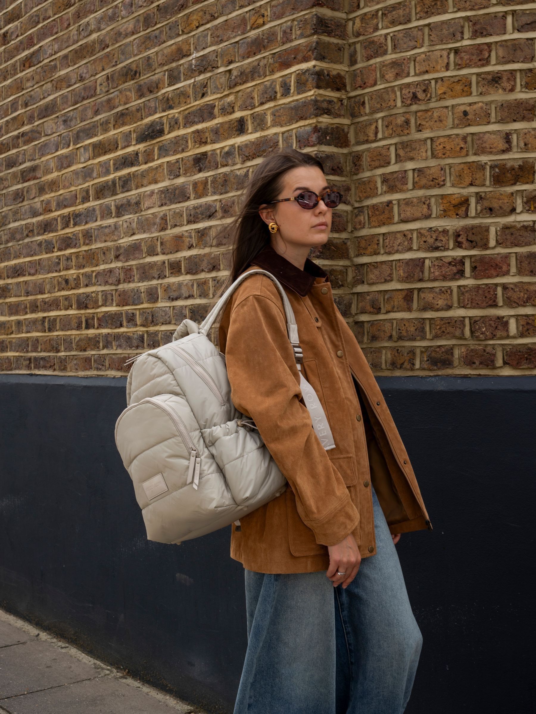 Oyster Changing Backpack - Image 2 of 6