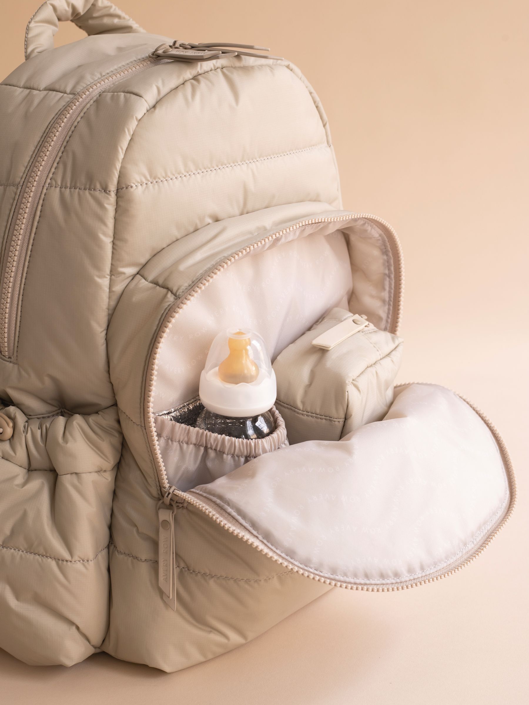 Oyster Changing Backpack - Image 3 of 6