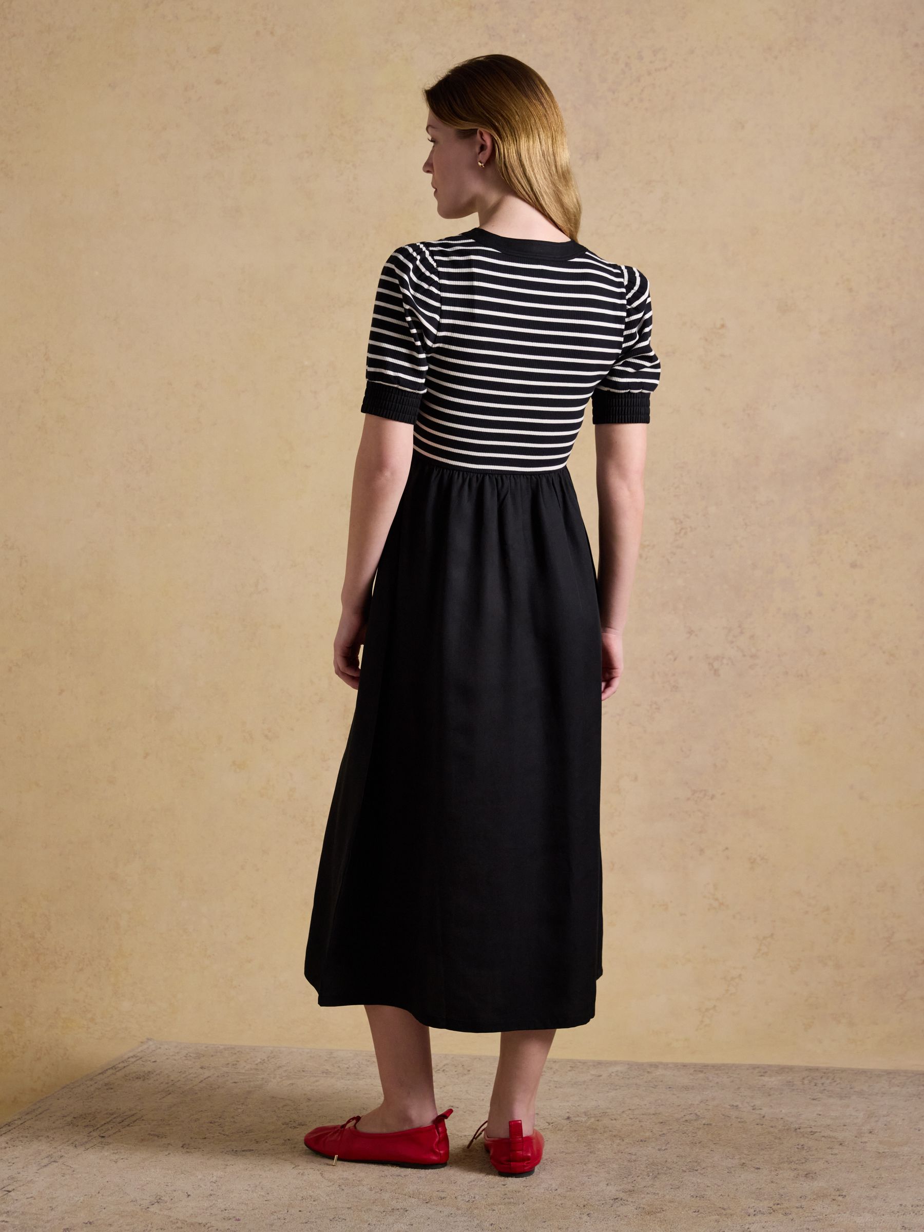 Willow Black Jersey Woven Midi Dress - Image 2 of 8