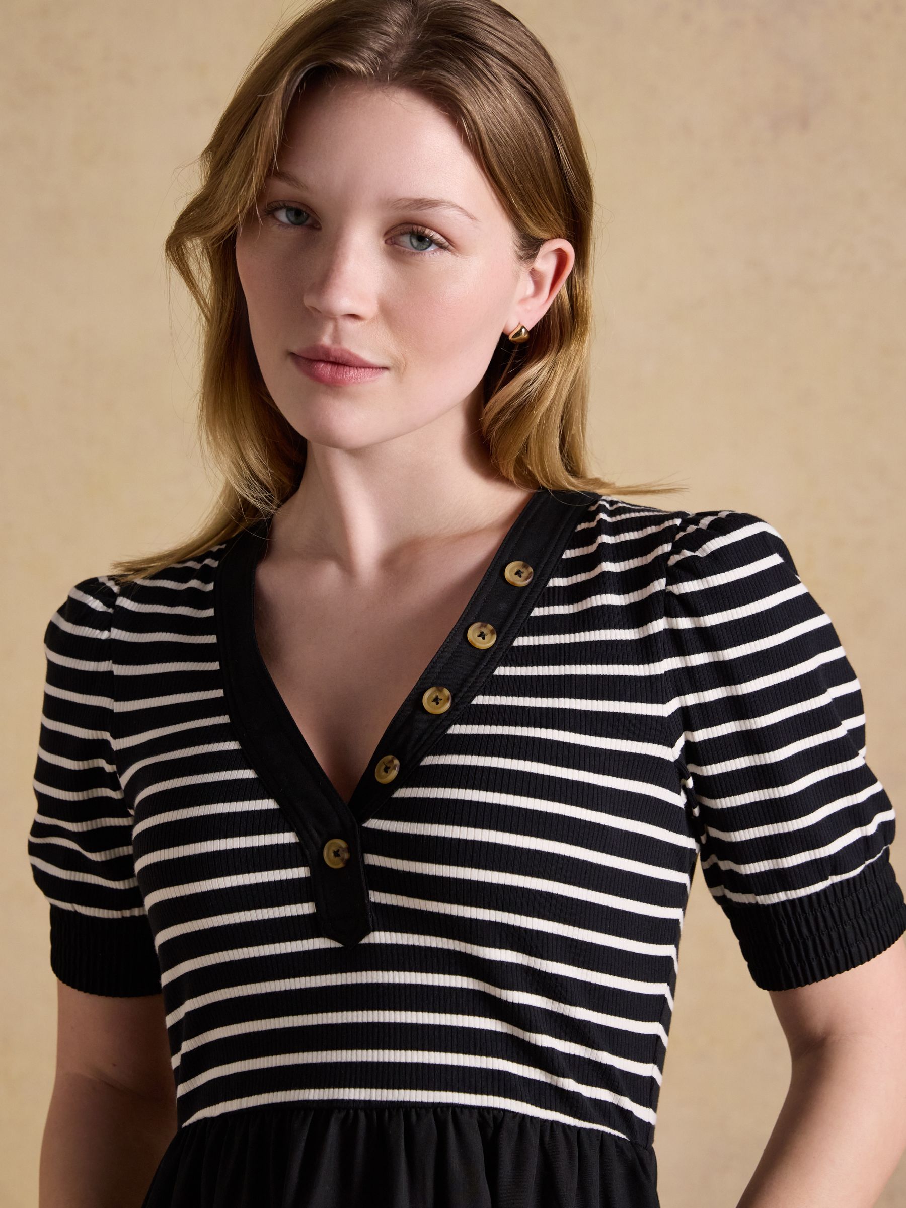 Willow Black Jersey Woven Midi Dress - Image 4 of 8