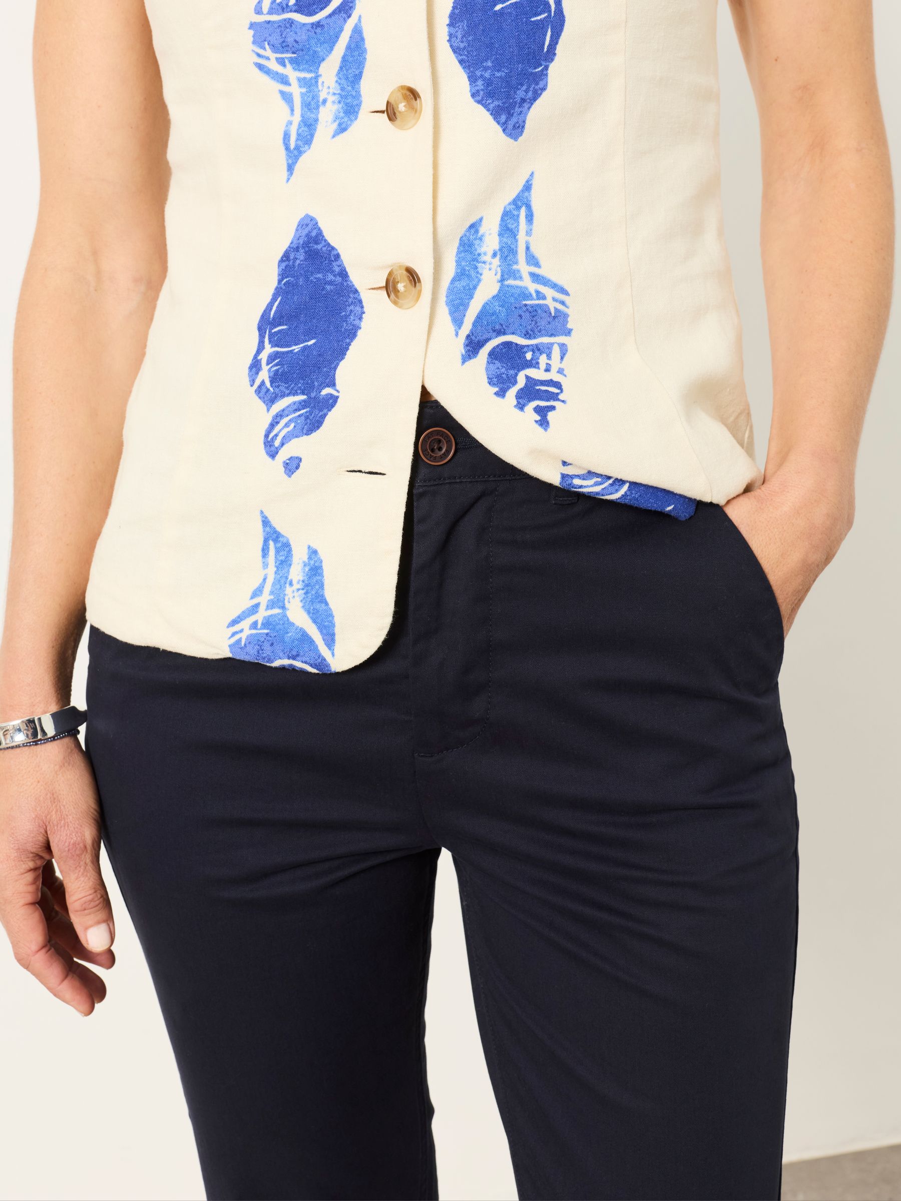 Farnham Navy Crop Chino - Image 3 of 7
