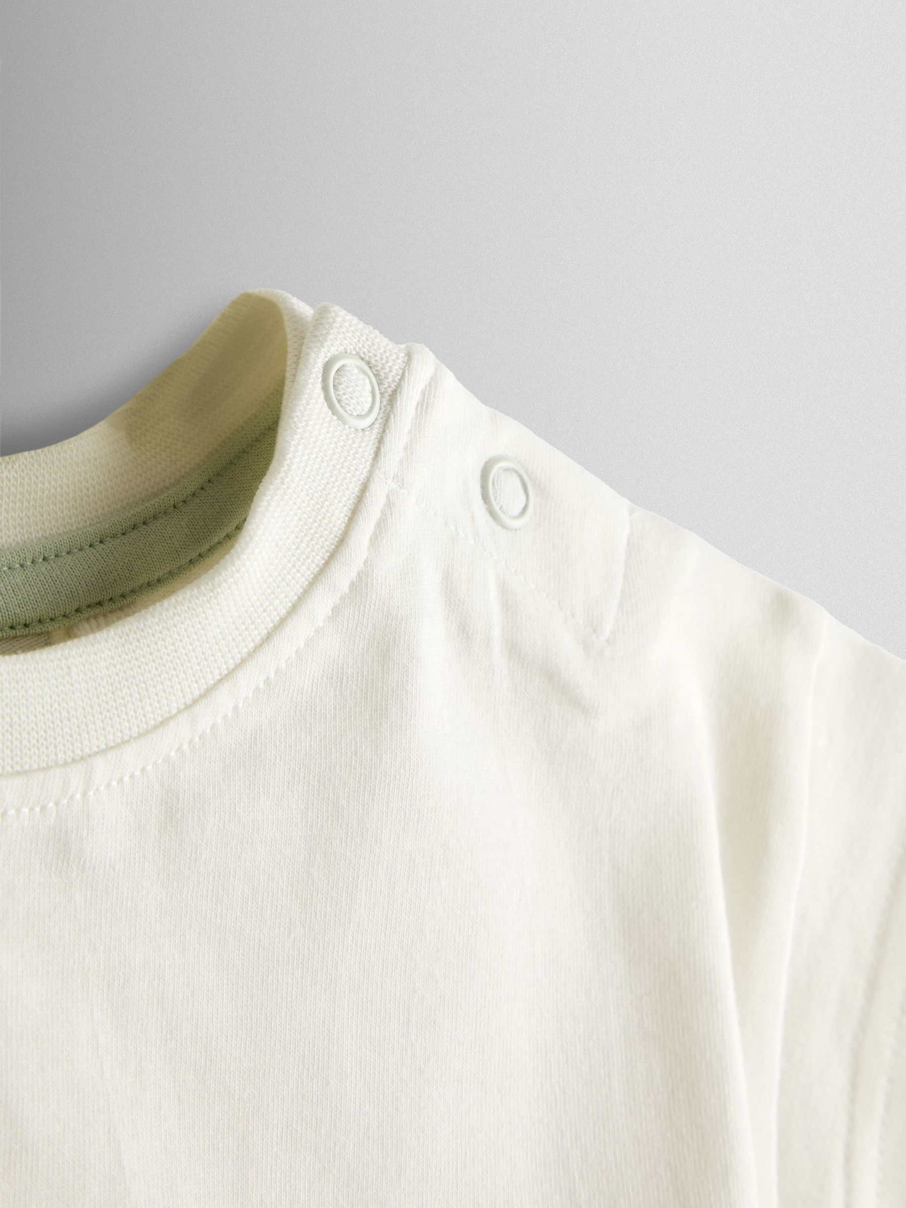 Green 2-Piece Harlequin Dungarees & T-Shirt Set - Image 6 of 7