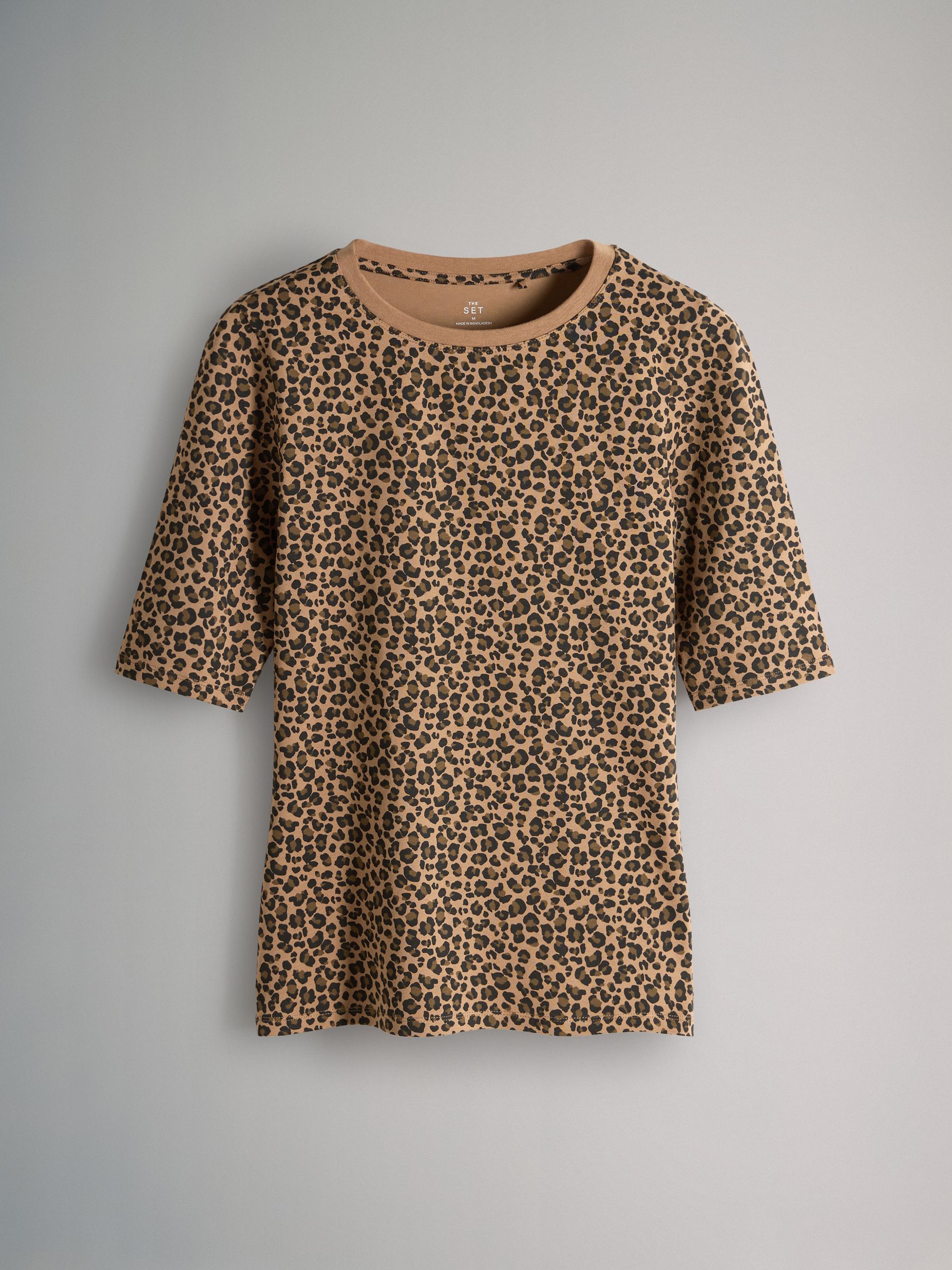 Black/White/Animal/Pink 4 Pack Half Sleeve Fitted Crew Neck T-Shirts - Image 5 of 6