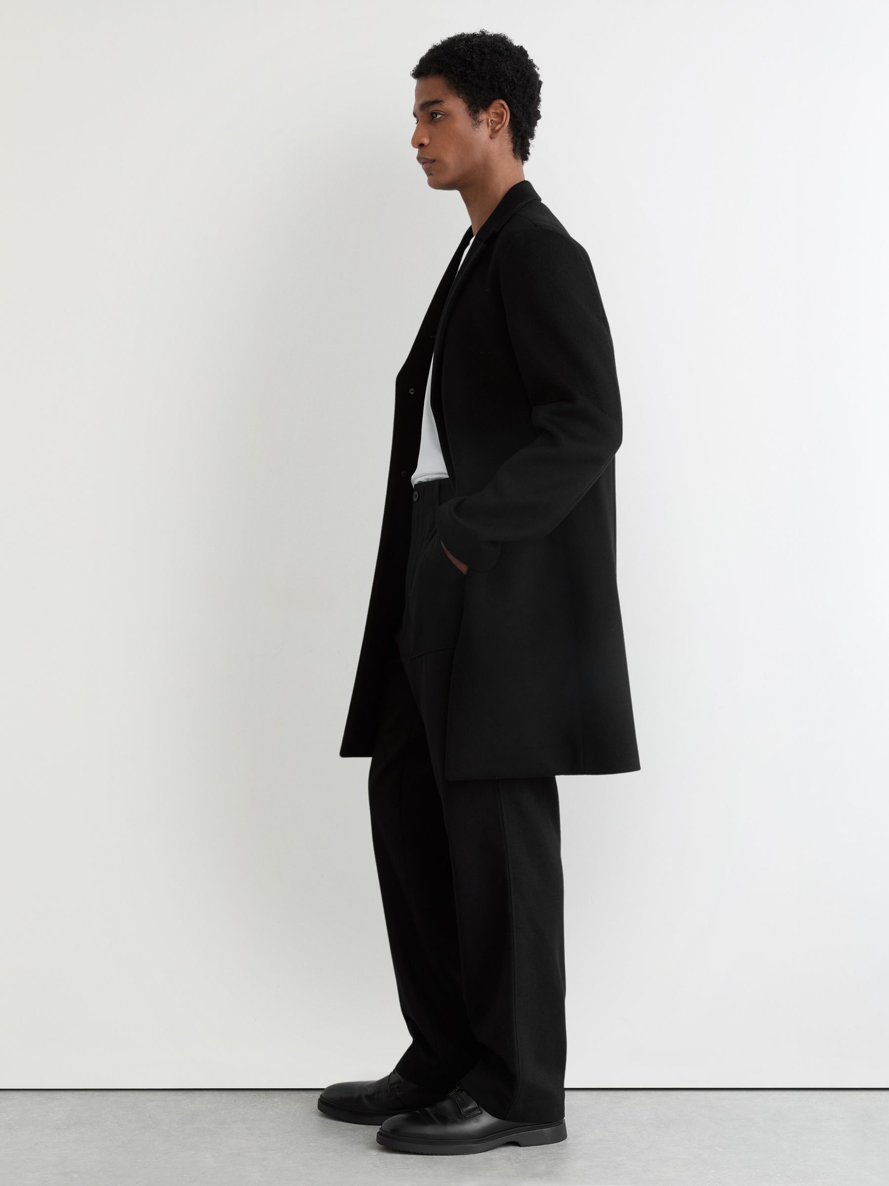 Wool-Blend Wide-Leg Trousers in Black - image 4