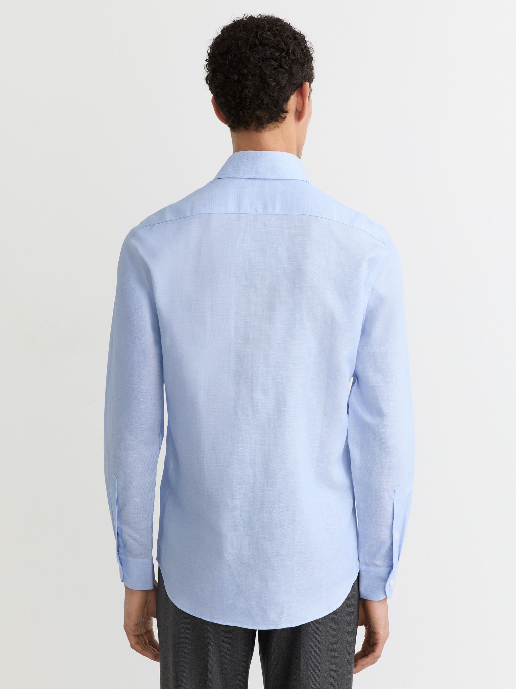 Lyocell-Linen Button-Through Shirt Regular-Fit in Soft Blue - Image 7 of 8