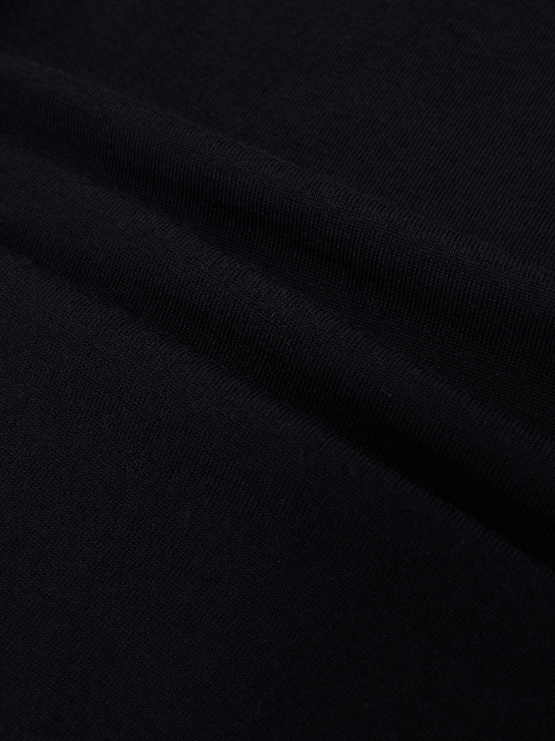 Merino Wool Raglan-Sleeve T-Shirt in Navy - Image 6 of 6