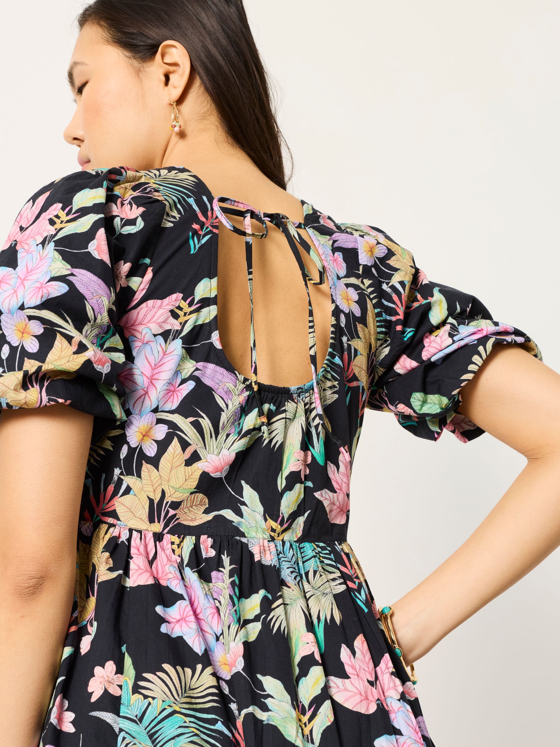 FatFace - Regular Midi Dress in Black Tropical