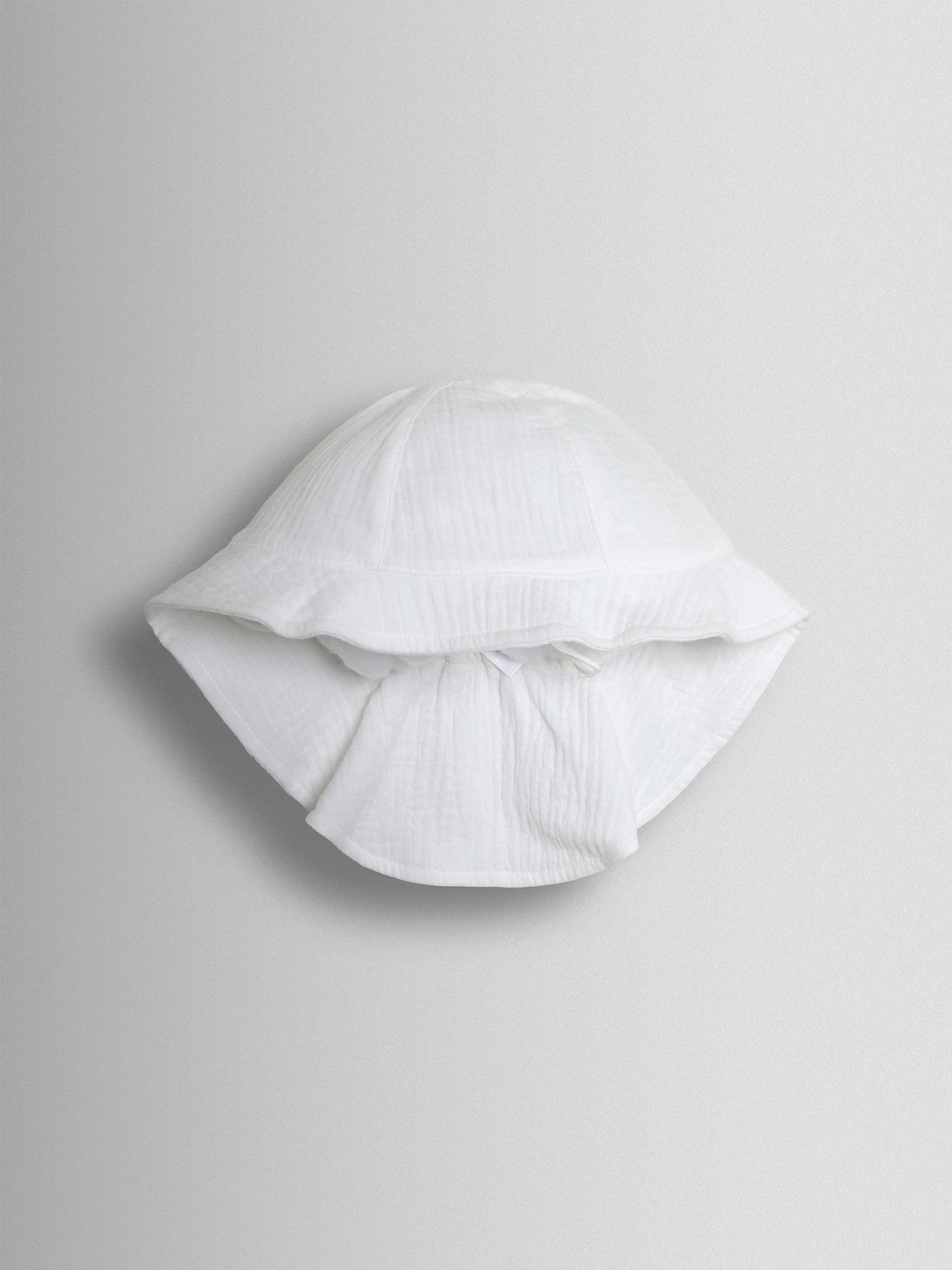 White Daisy Trim Seersucker Floppy Sun Hat - Image 2 of 3 White Daisy Trim Seersucker Floppy Sun Hat - Image 2 of 3