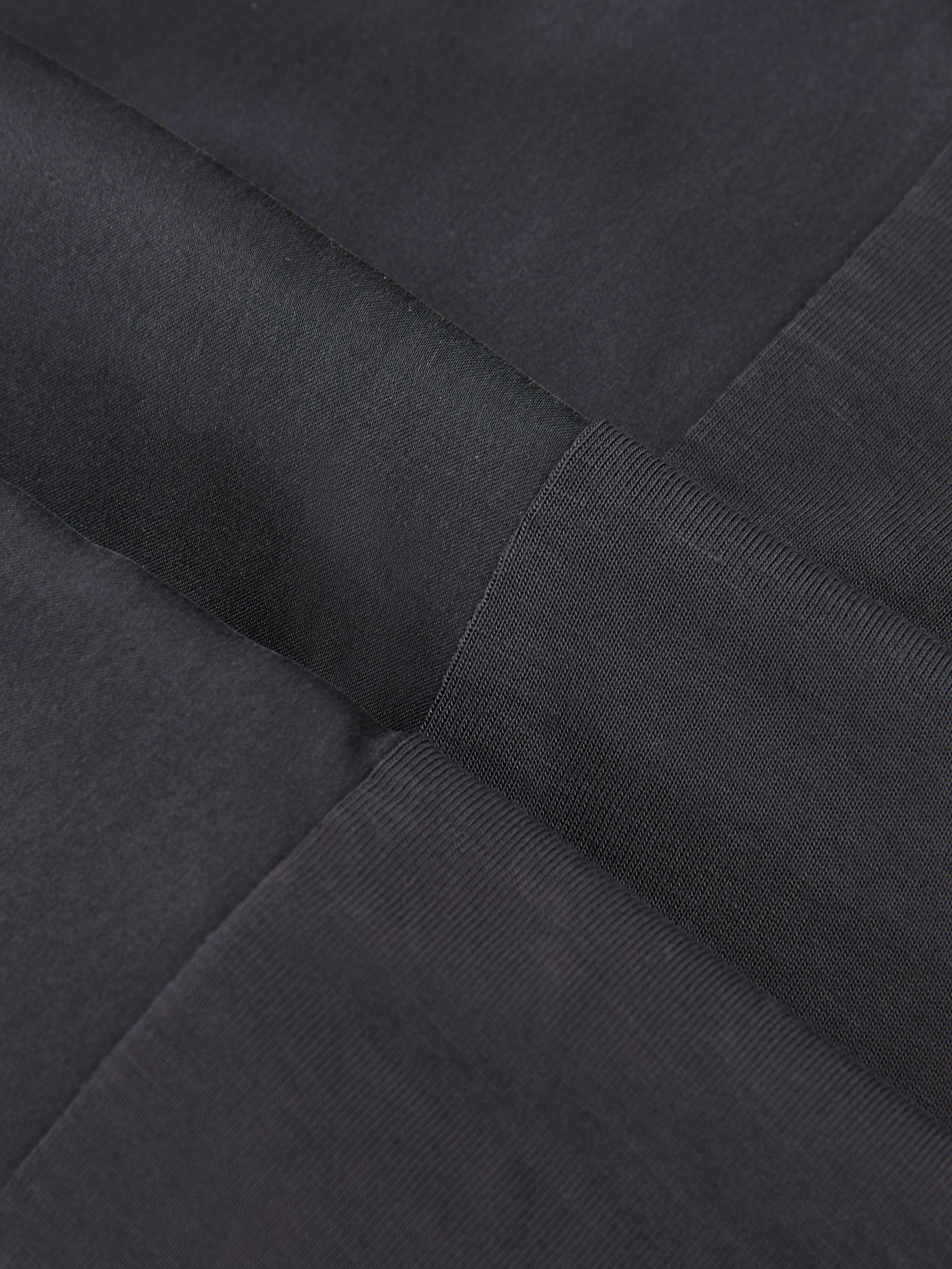 رداء علوي بحمّالات من قماش حرير من الأمام Ruby من Reiss - صورة 6 من 6