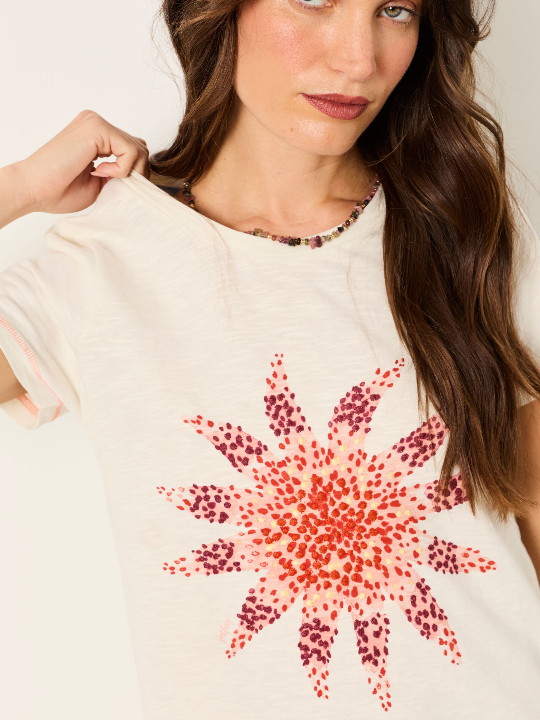 Natalie Ivory MCS Graphic T Shirt - Image 5 of 7