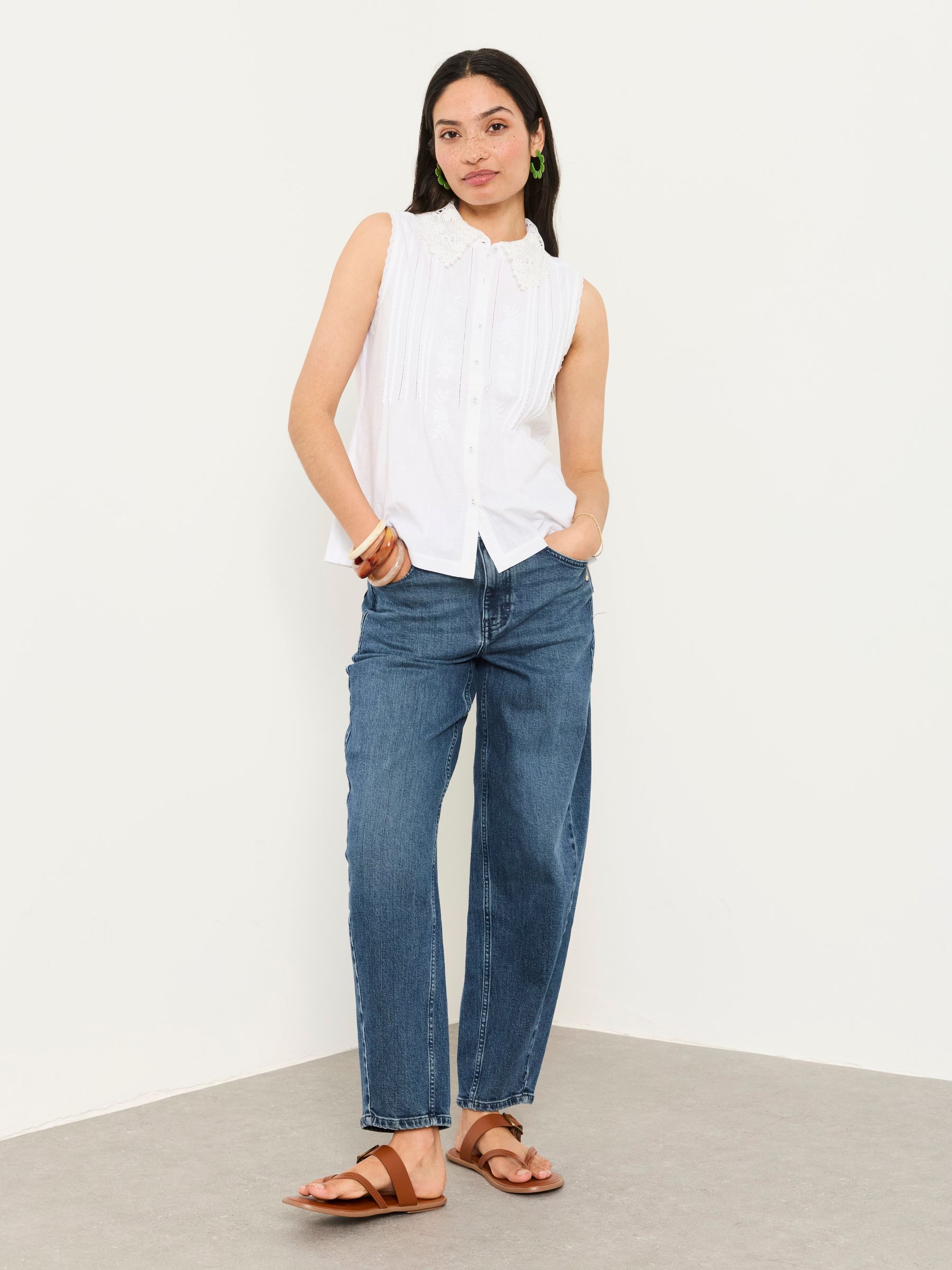 Sarah White Sleeveless Jersey Shirt - Image 3 of 5