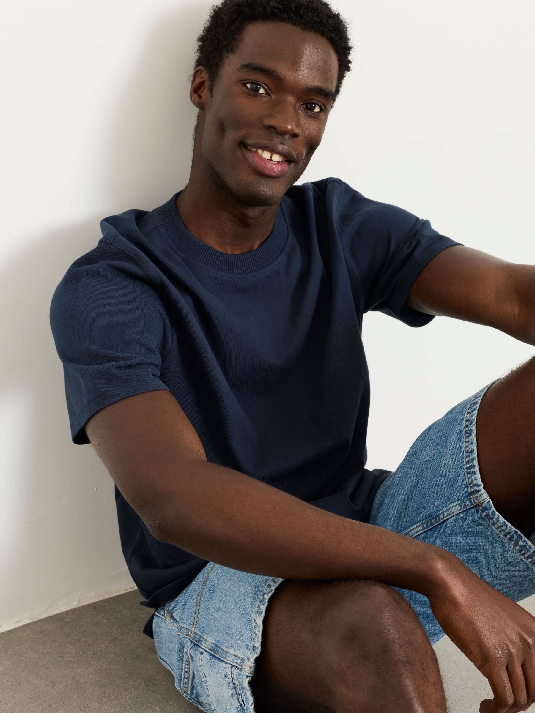 Alton Navy Heavyweight Relaxed Fit T-Shirt - Image 5 of 6