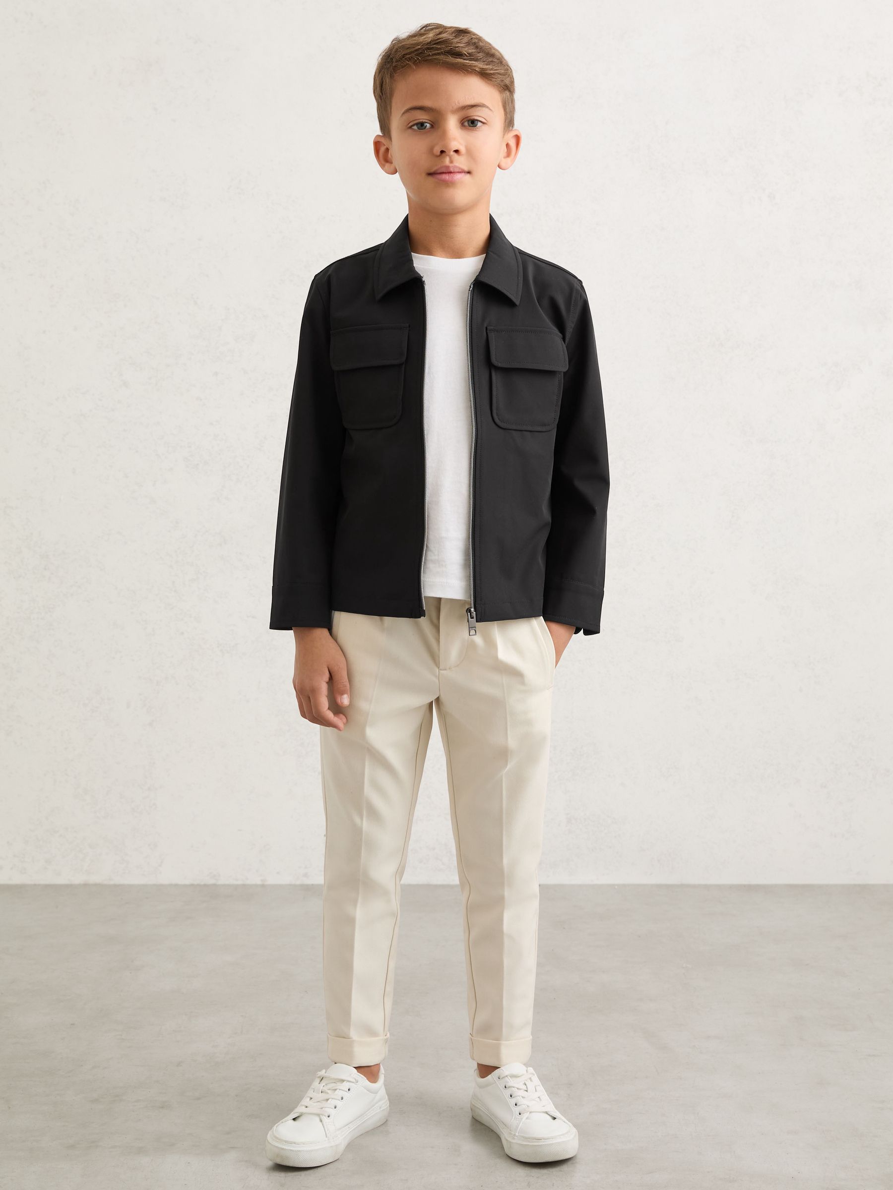 Twin-Pocket Zip-Through Overshirt in Black - Image 3 of 5