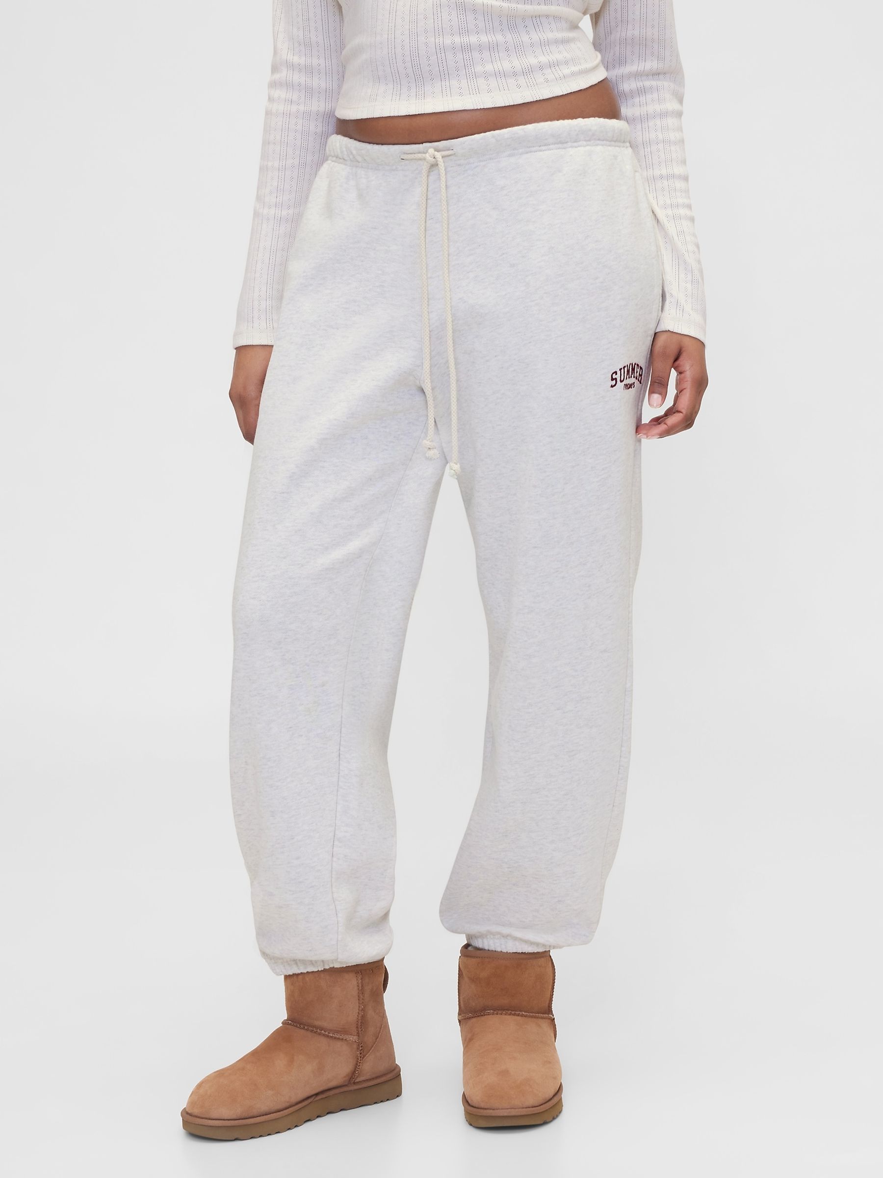 Gap X Summer Fridays Grey/Brown Heavyweight Relaxed Logo Joggers - Image 3 of 9
