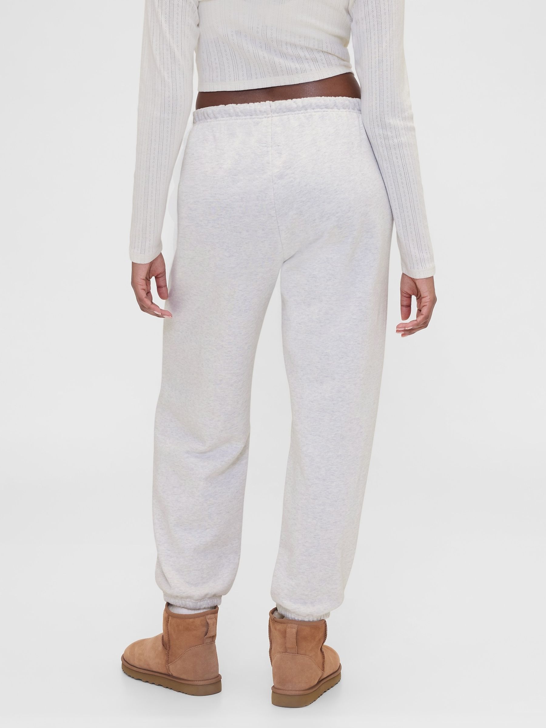 Gap X Summer Fridays Grey/Brown Heavyweight Relaxed Logo Joggers - Image 4 of 9