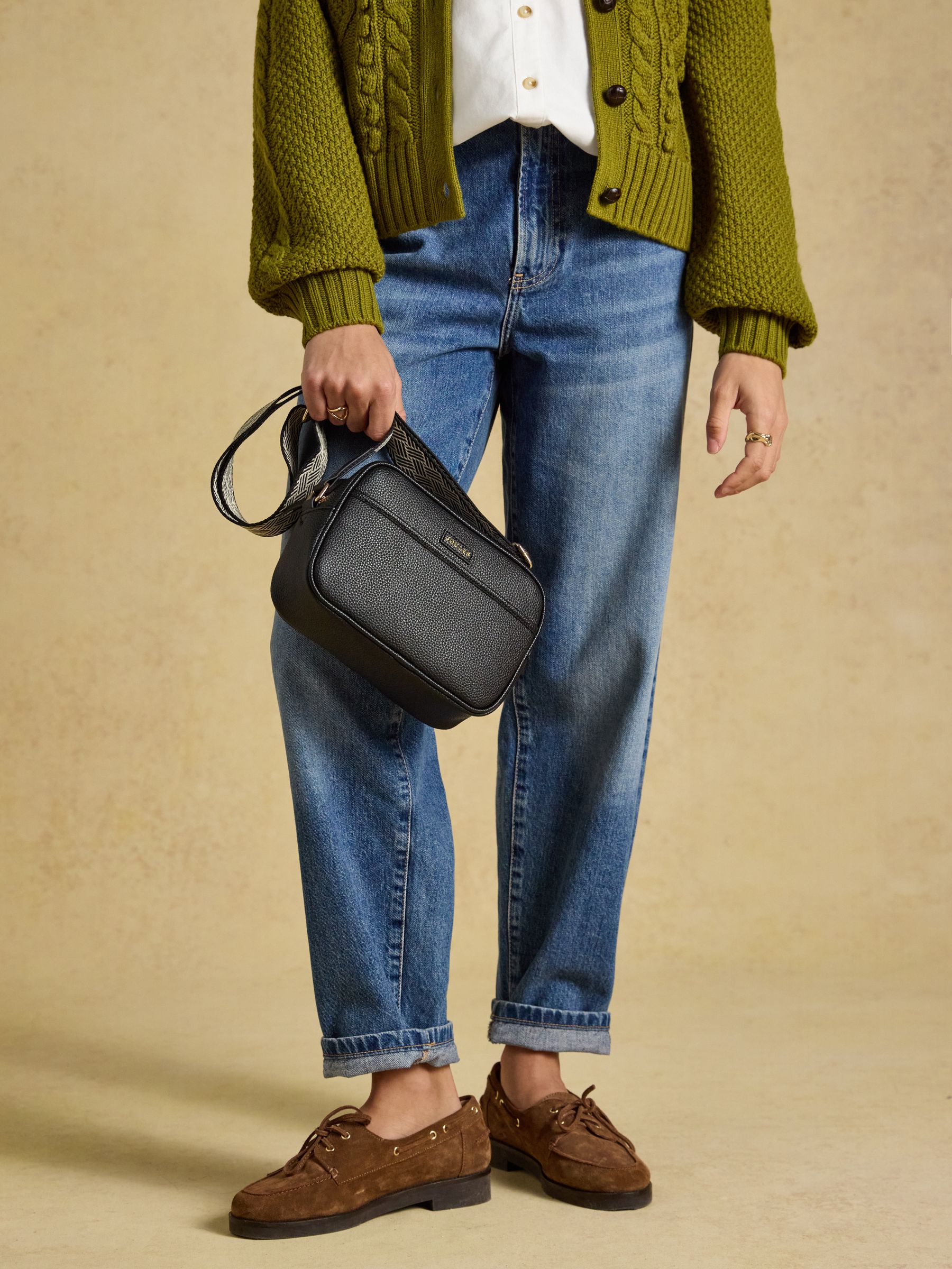 Trent Black Cross Body Bag - Image 4 of 8