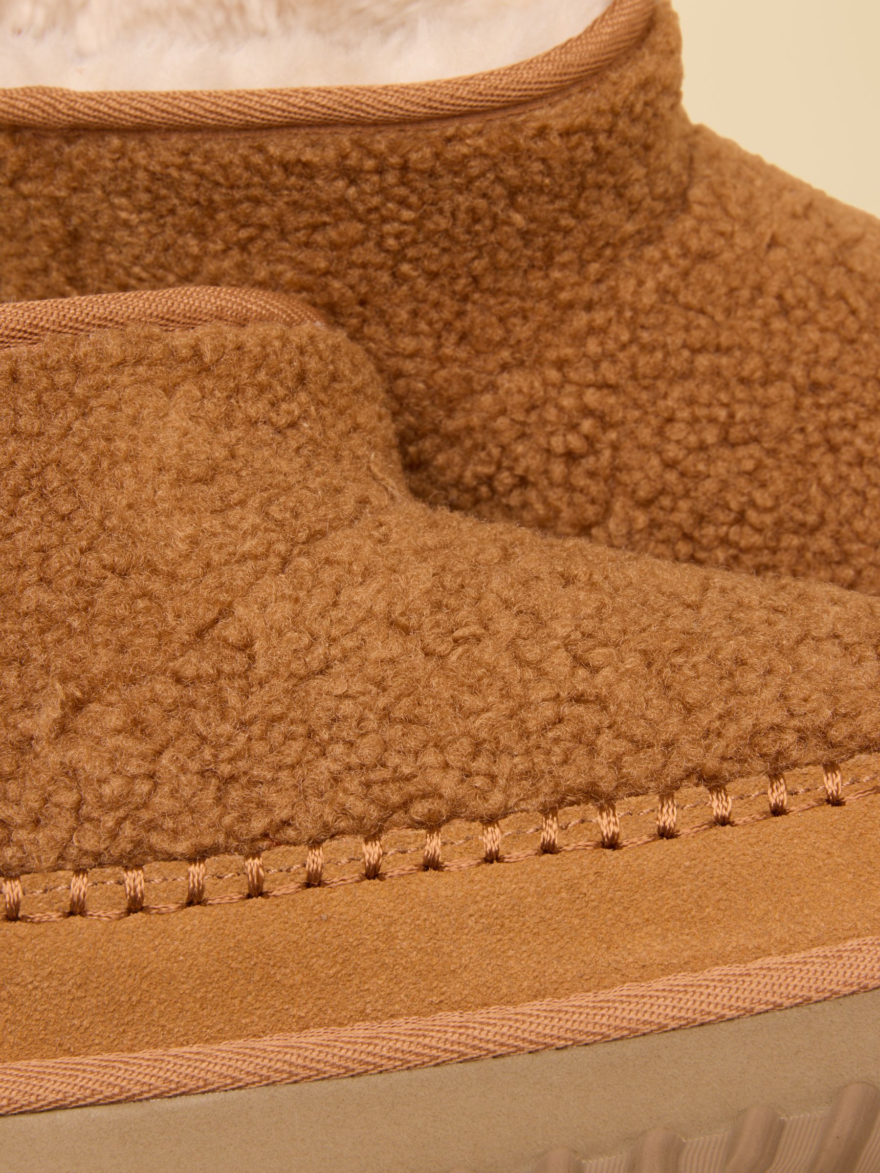 Borg Tan Slipper Boots - Image 6 of 6 Borg Tan Slipper Boots - Image 6 of 6