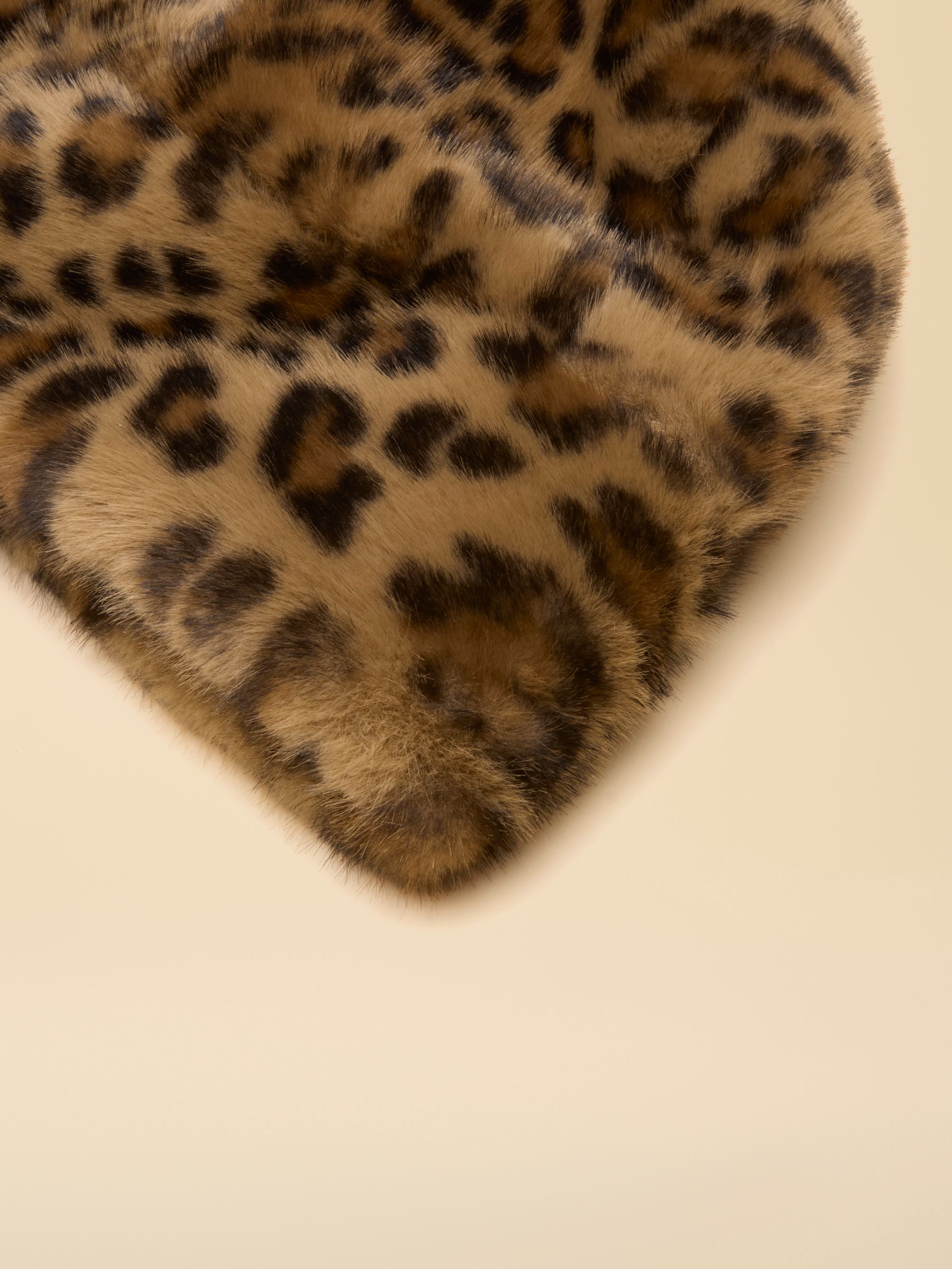 Leopard Faux Fur Hat - Image 8 of 8 Leopard Faux Fur Hat - Image 8 of 8