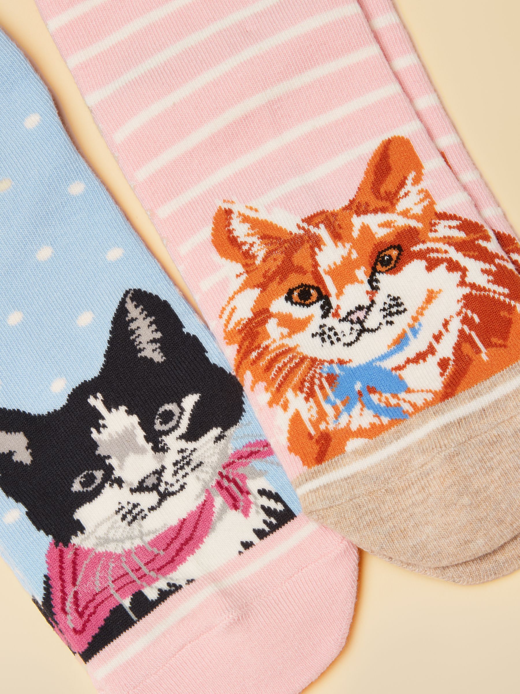 Women's Everyday Light Blue & Pink Cats Cotton Blend Socks 2 Pack (size 4-8) - Image 2 of 3