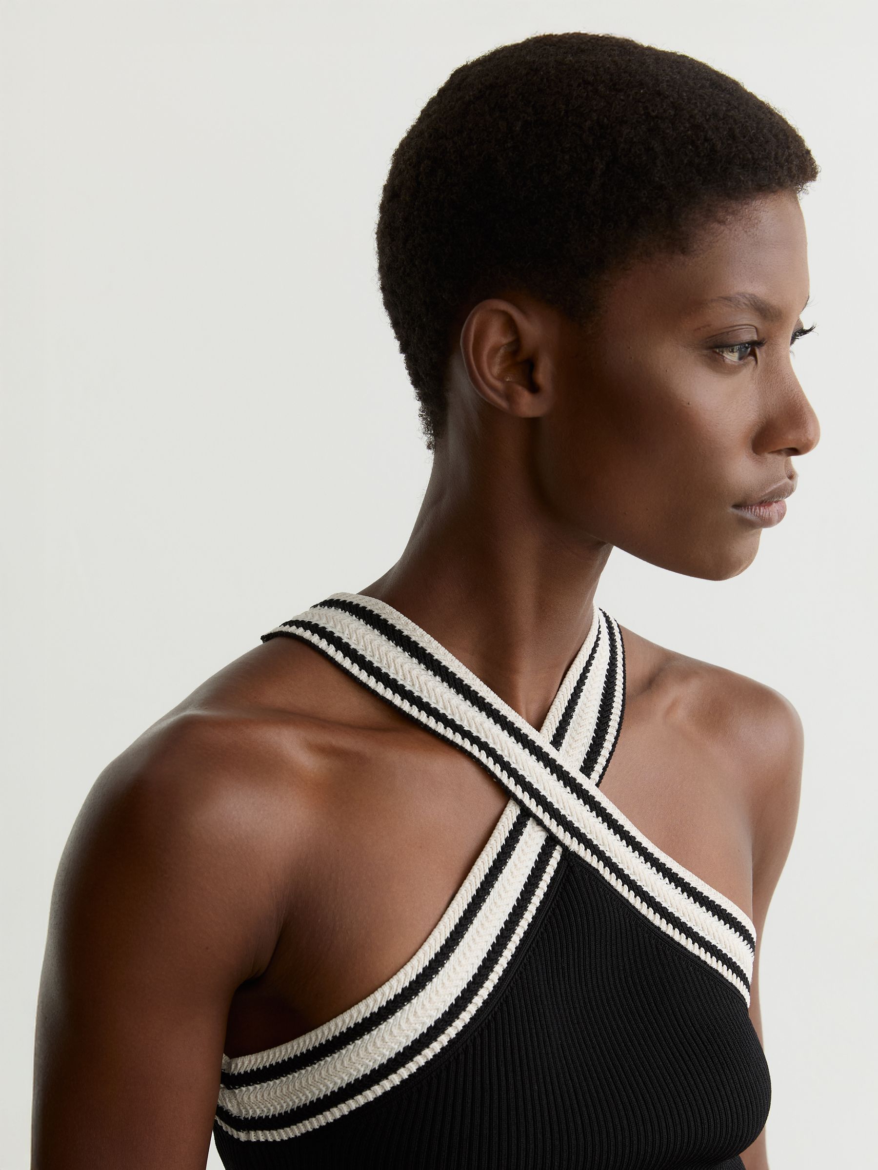 Contrast-Neckline Rib-Knit Top in Black/White - image 4