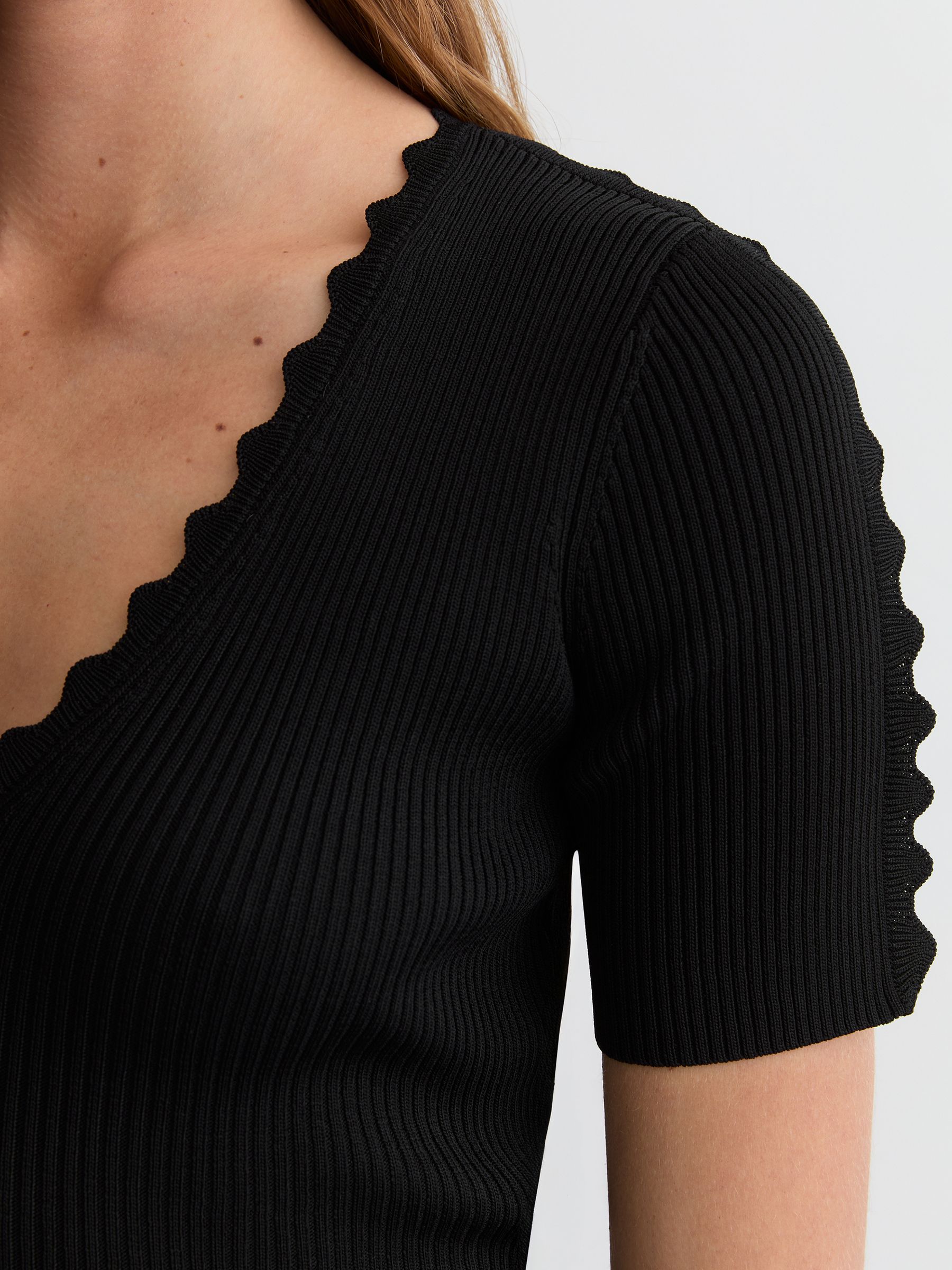 Scallop-Trim Rib-Knit Top in Black - image 4