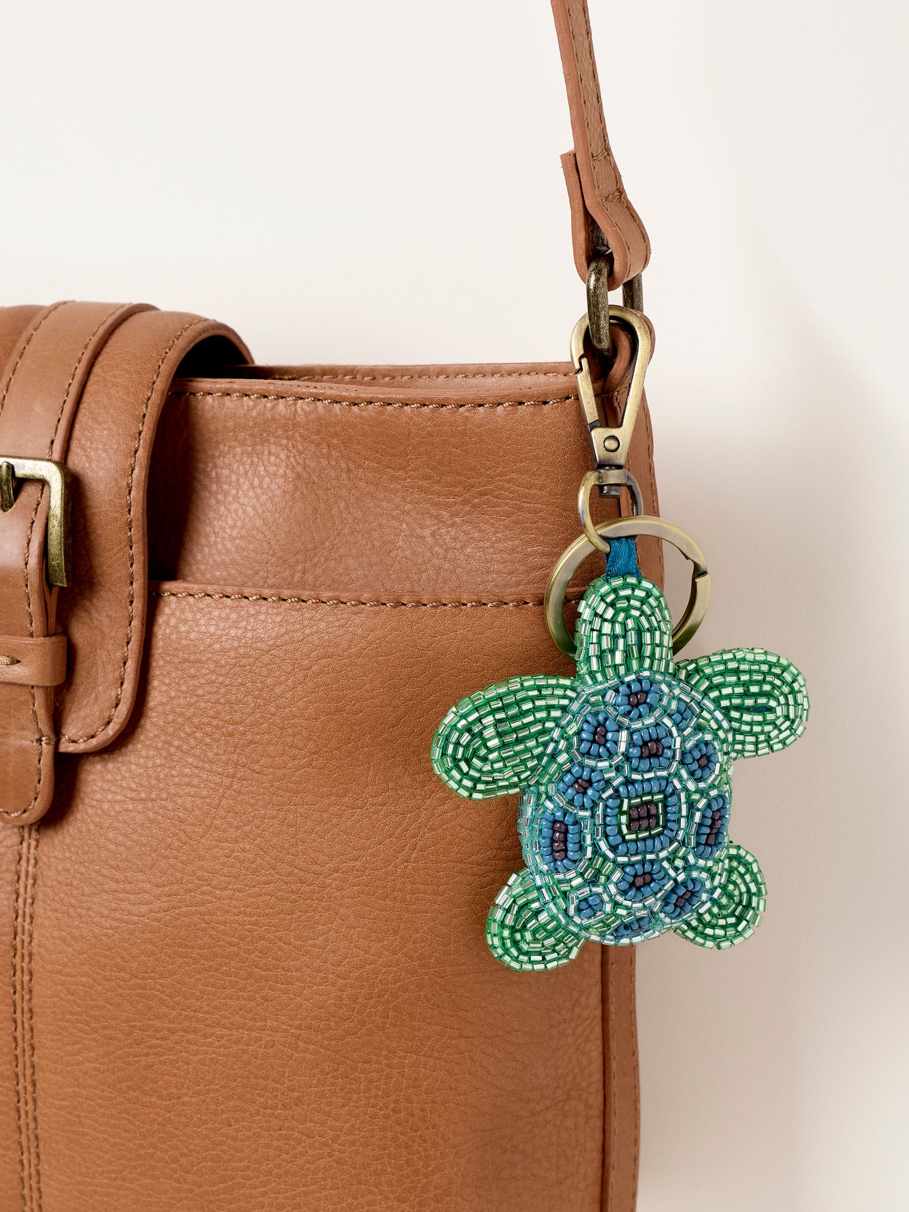 Jade Green Turtle Beaded Bag Charm Keyring - Image 2 of 3