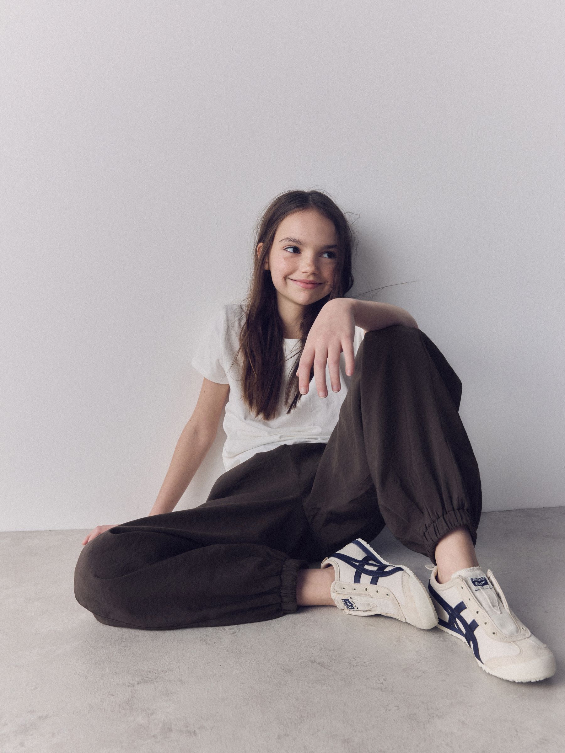 2 Pack Woven Balloon Trousers Brown/Green - Image 4 of 6