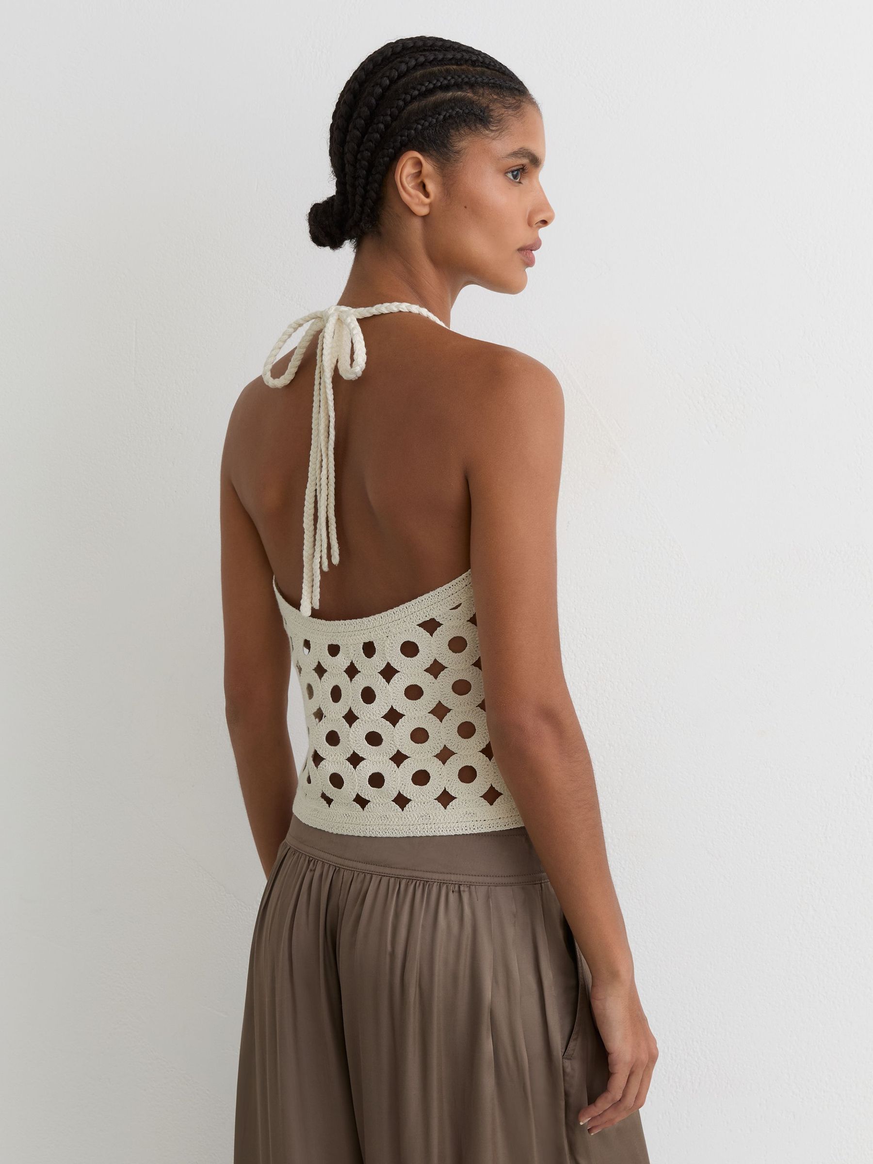 Vest in White - Image 3 of 6