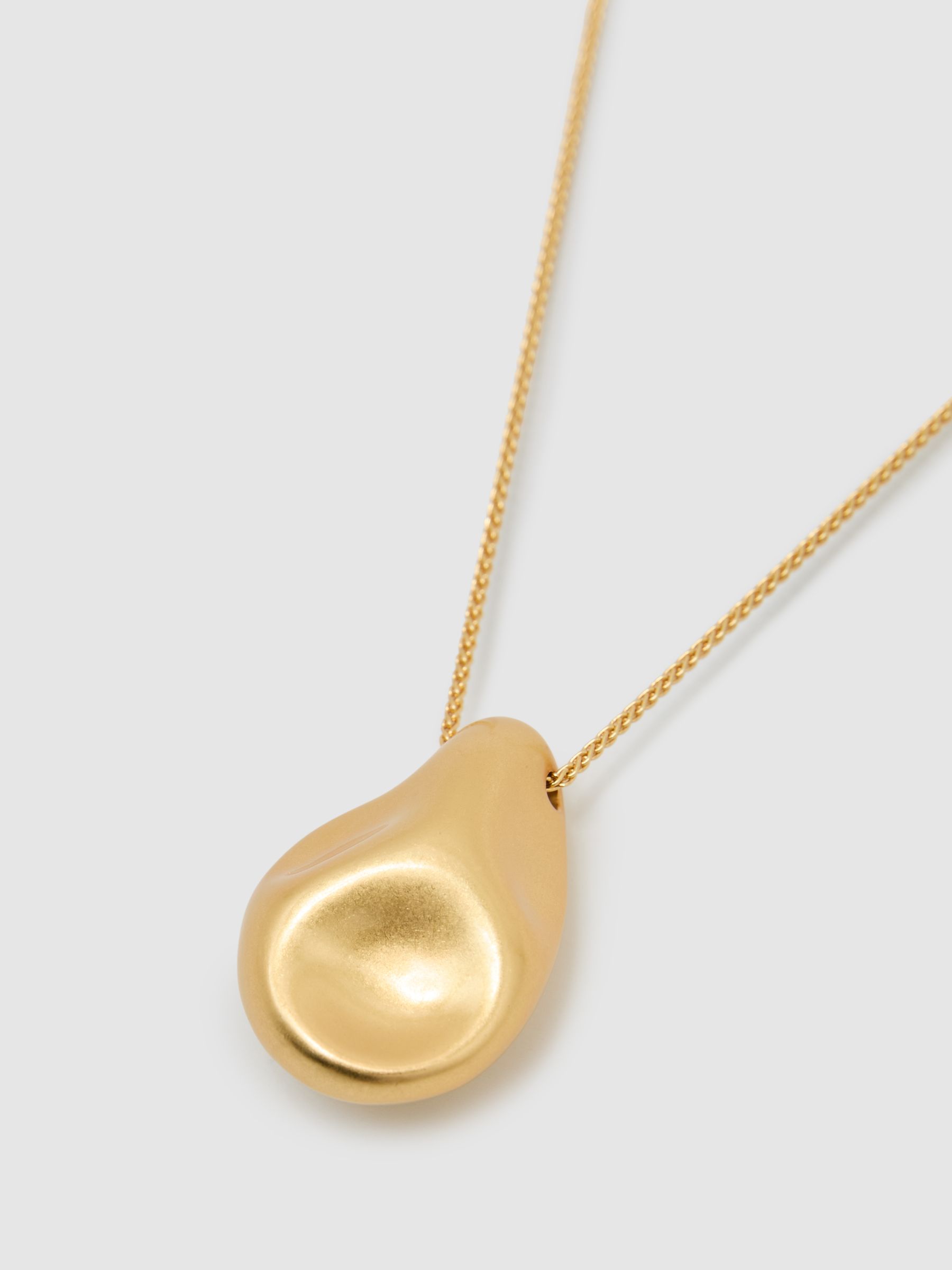 Sculpted Pendant Necklace in Gold Tone - image 4