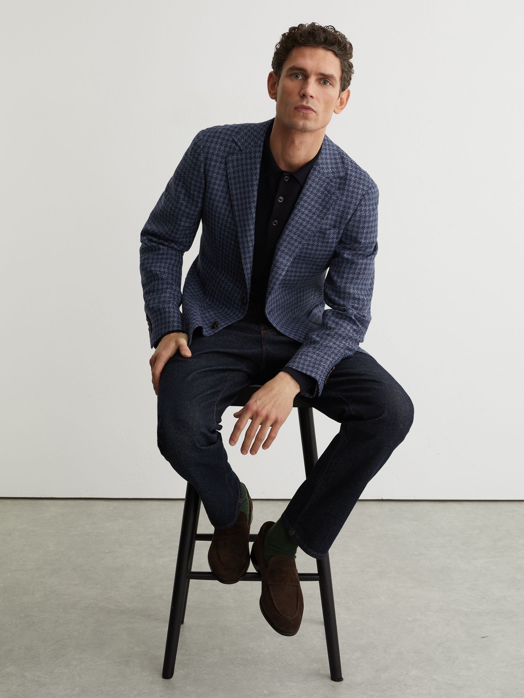 Wool-Blend Single-Breasted Check Blazer With Linen in Navy - Image 4 of 8