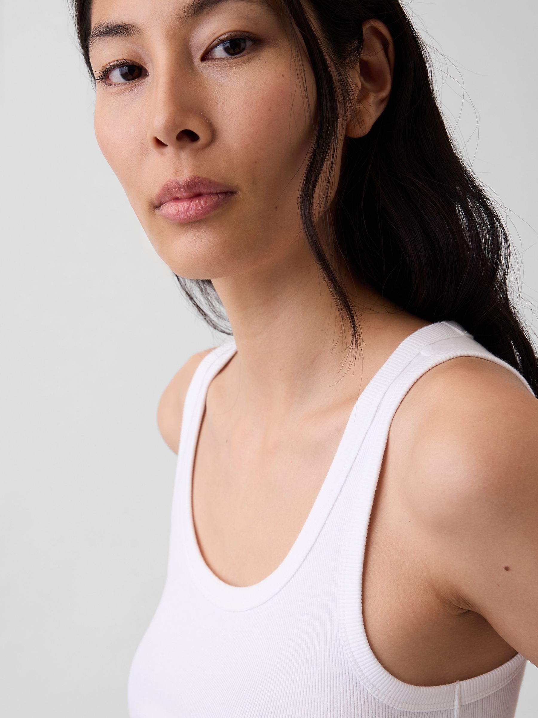 White Rib Scoop Vest - Image 4 of 4