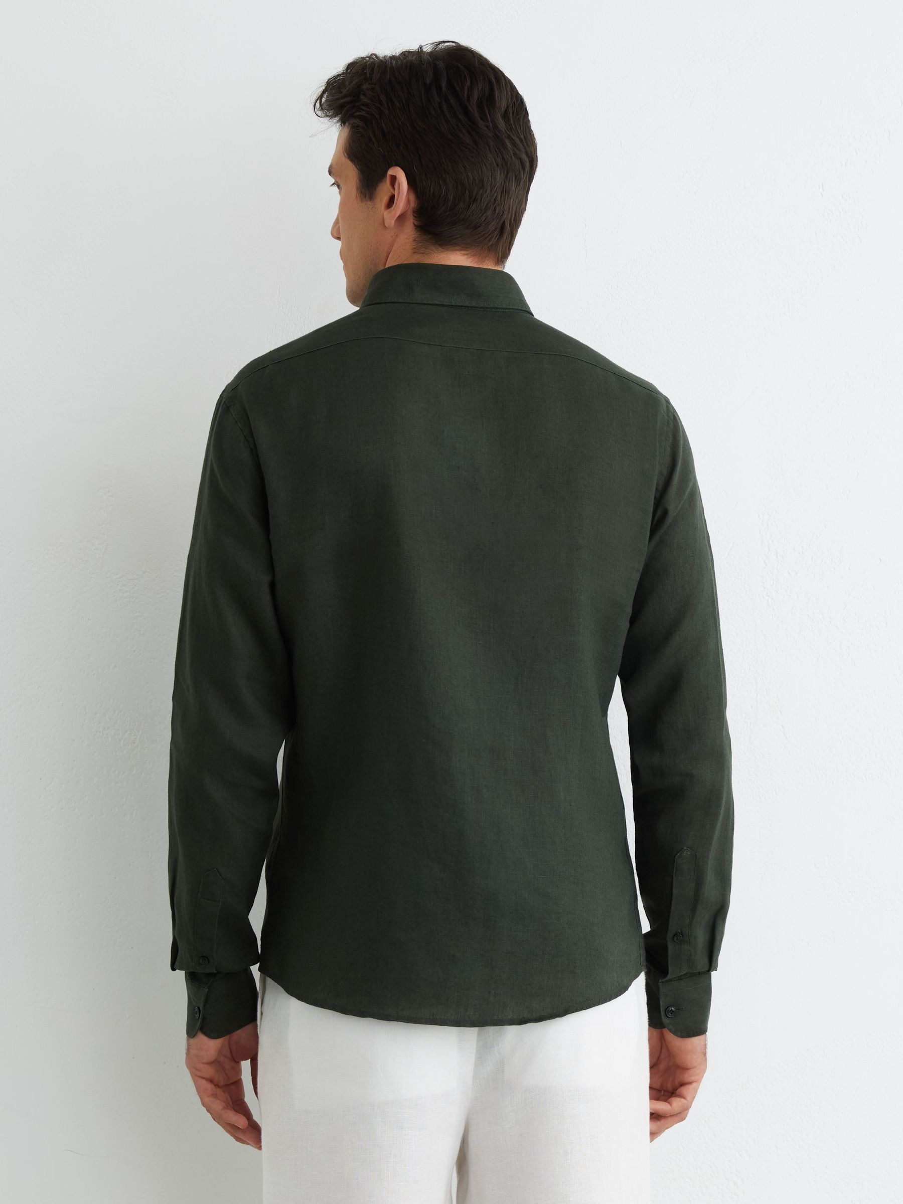 Linen Regular-Fit Button-Down Shirt in Midnight Green - Image 4 of 5