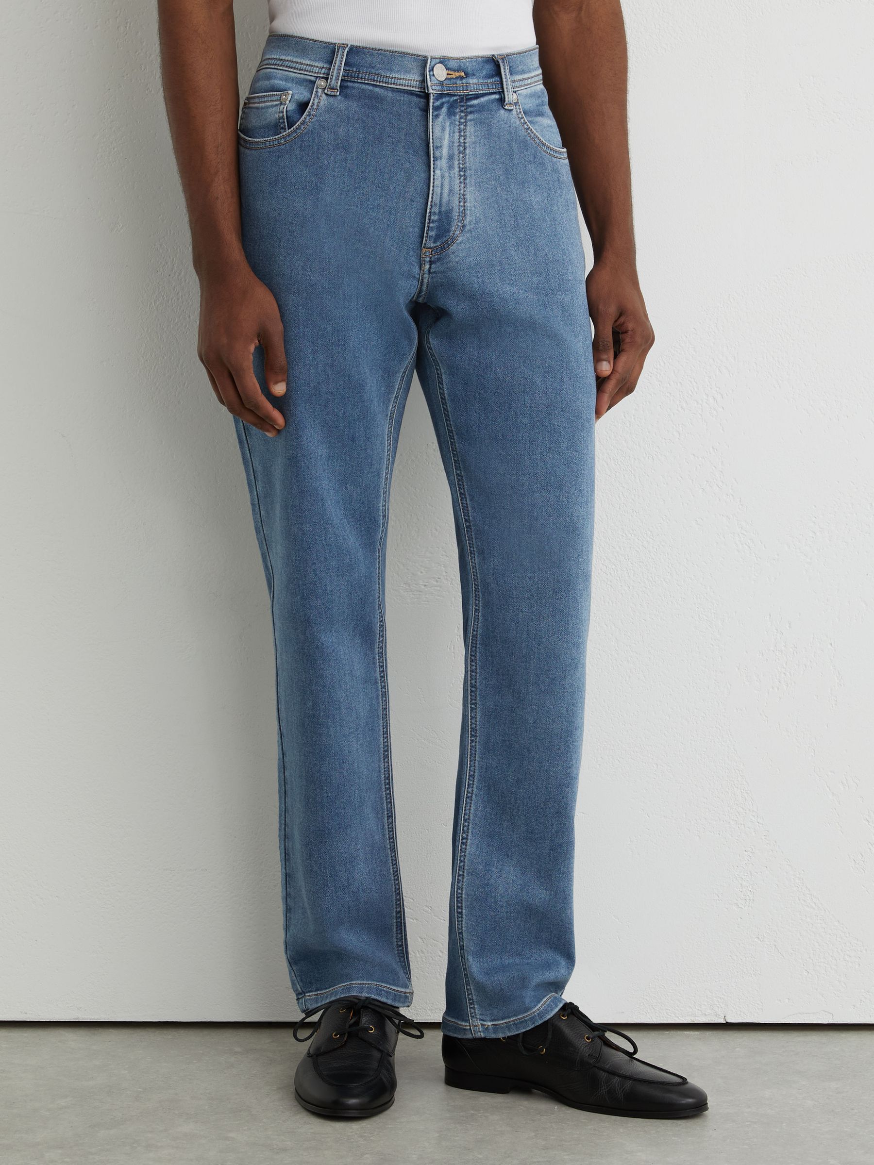 Soft-Stretch Straight-Leg Jeans in Light Wash Blue - Image 3 of 7