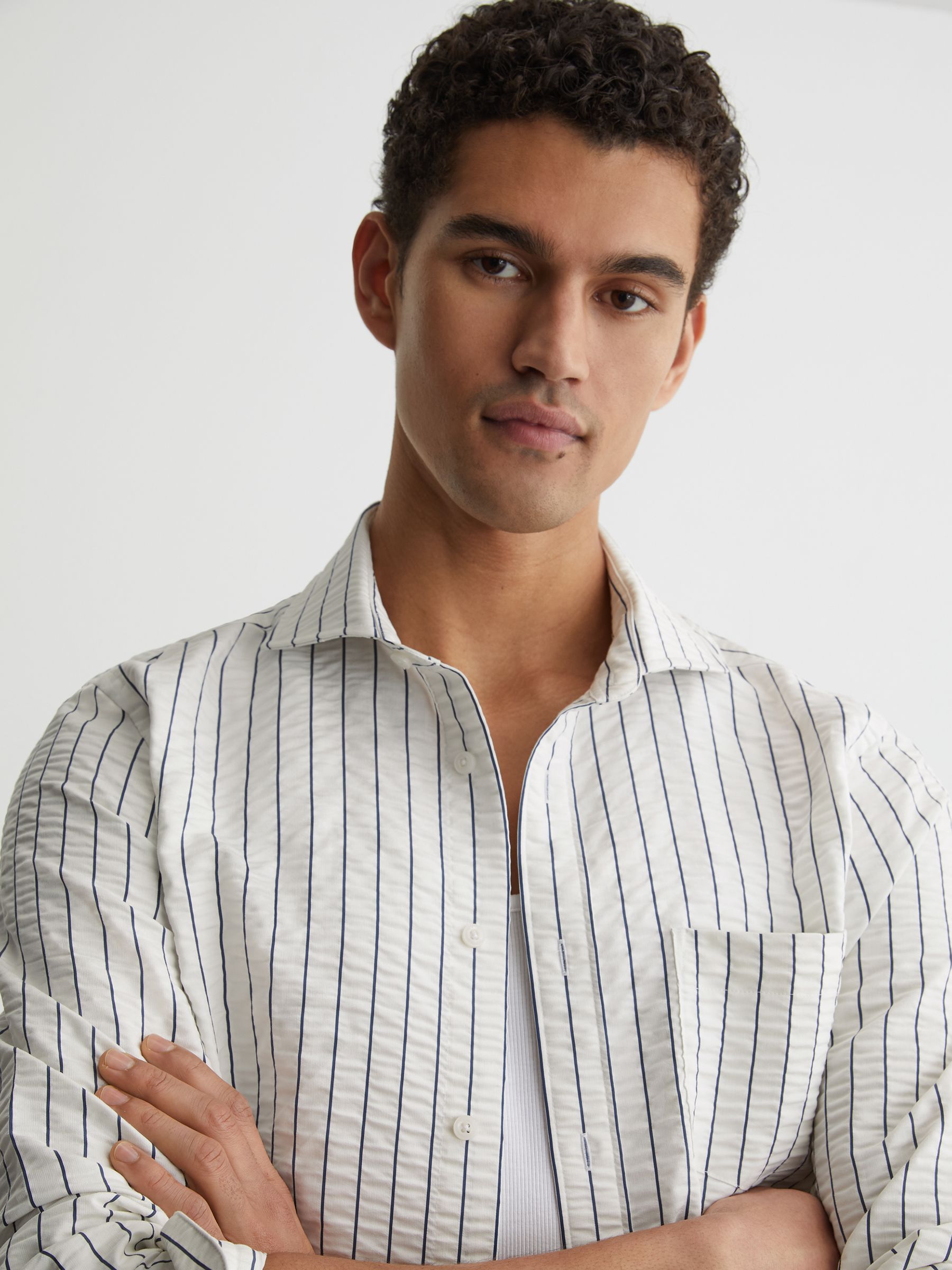 Modal-Blend Seersucker Pinstripe Shirt Regular-Fit in White/Blue - image 5