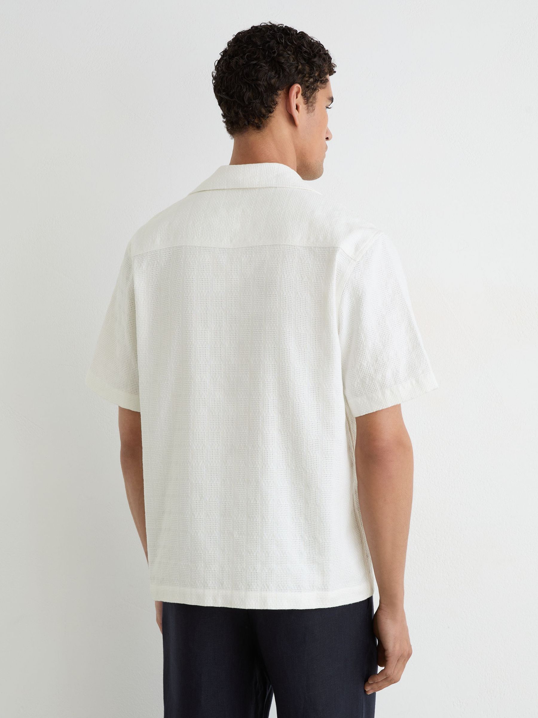 Cotton Textured Four-Pocket Logo Shirt in White - Image 4 of 6