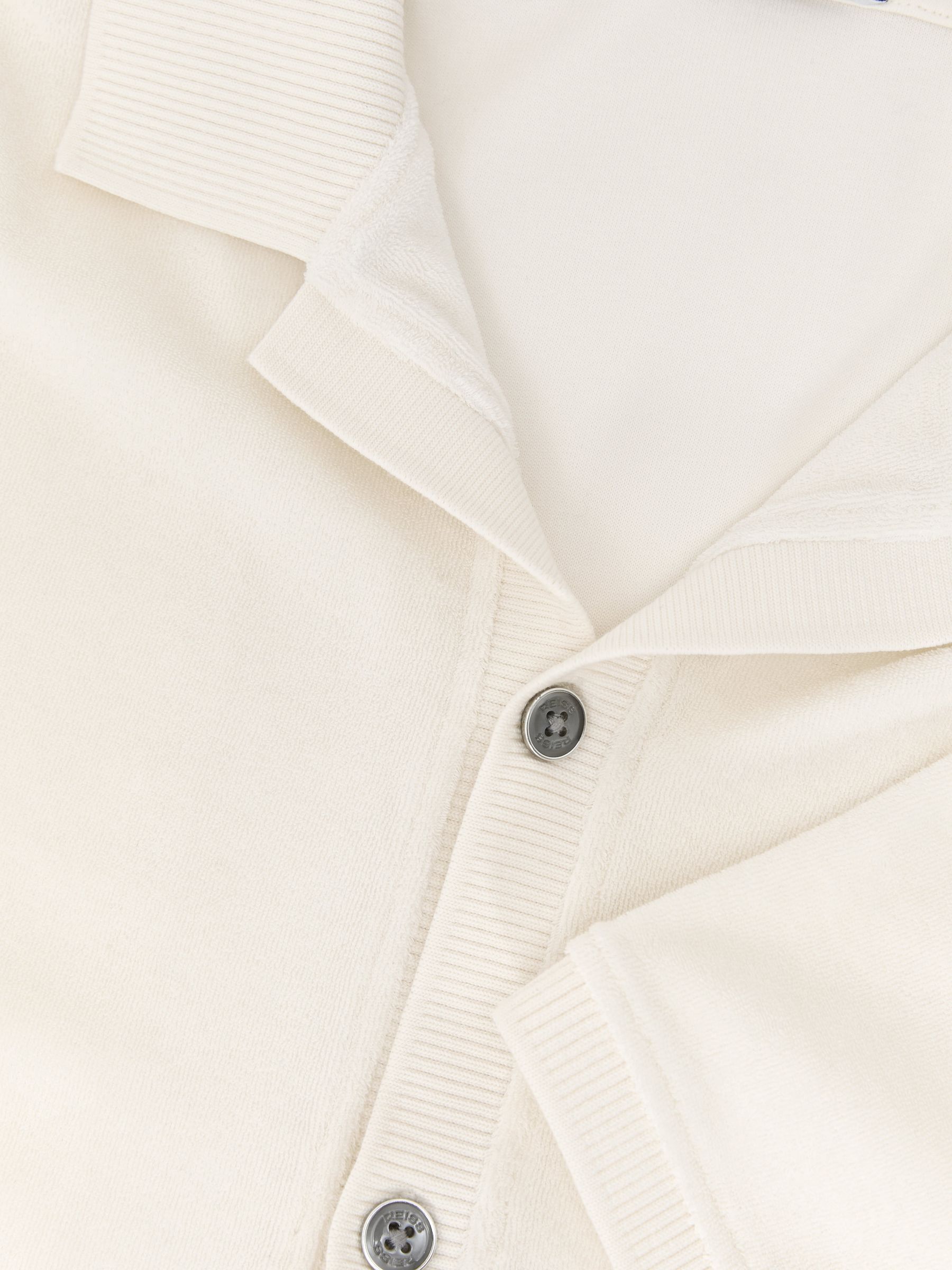 Towelling Short-Sleeve Shirt in White - Image 6 of 6