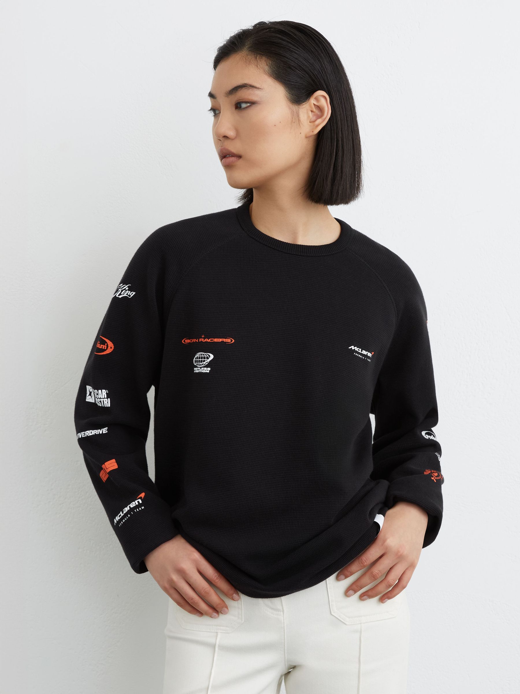 McLaren Racing Relaxed Waffle T-Shirt Unisex-Fit in Black - Image 5 of 8