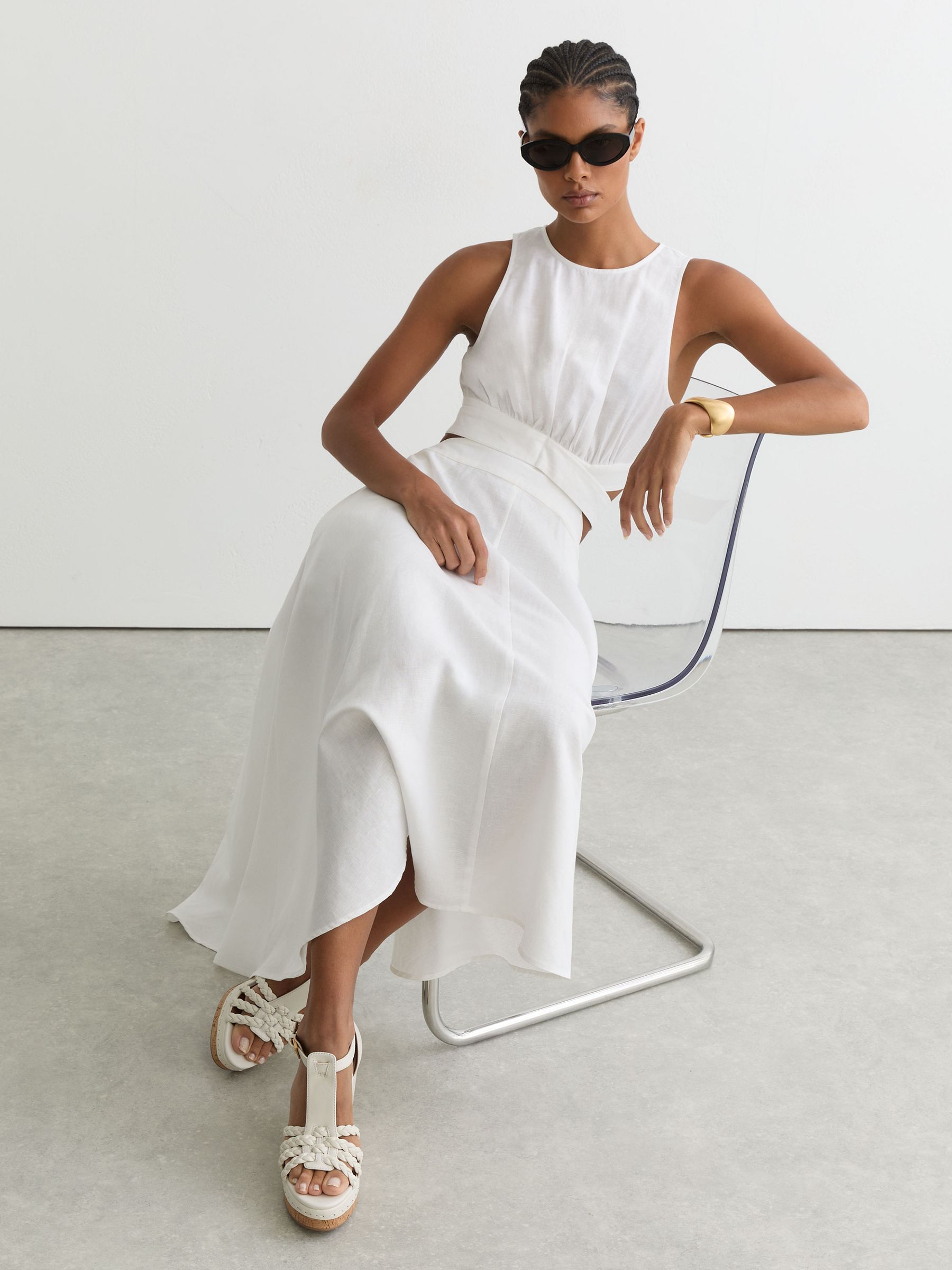 Flätade lädersandaler med kilklack i vitt - Bild 1 av 5 Flätade lädersandaler med kilklack i vitt - Bild 1 av 5