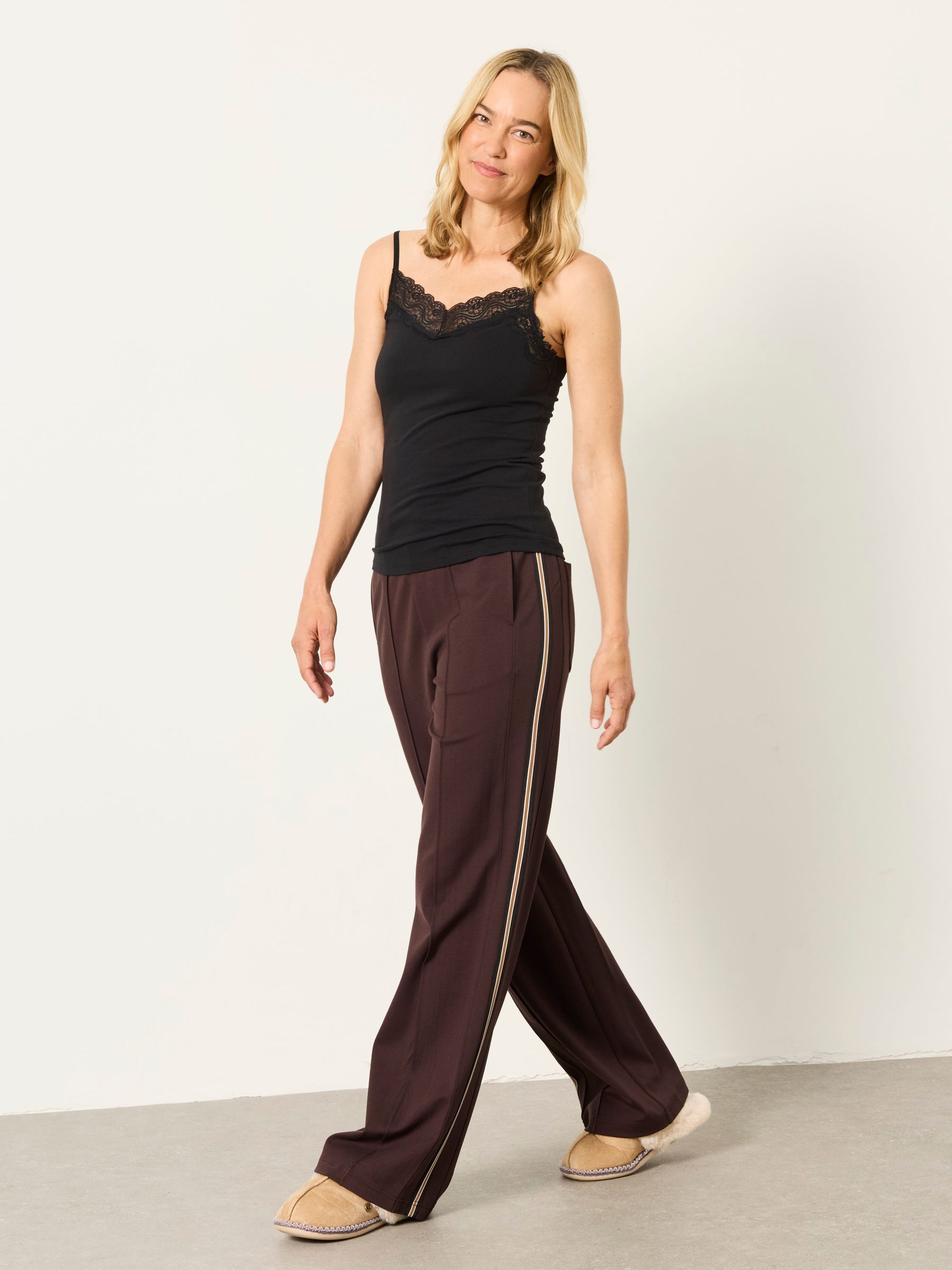 Lace V-Neck Vest in Black - Image 4 of 5